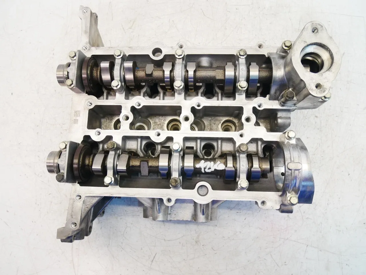 Ford Fiesta Engine parts Cylinder head — FORD FIESTA VI (2008-2017) — CM...