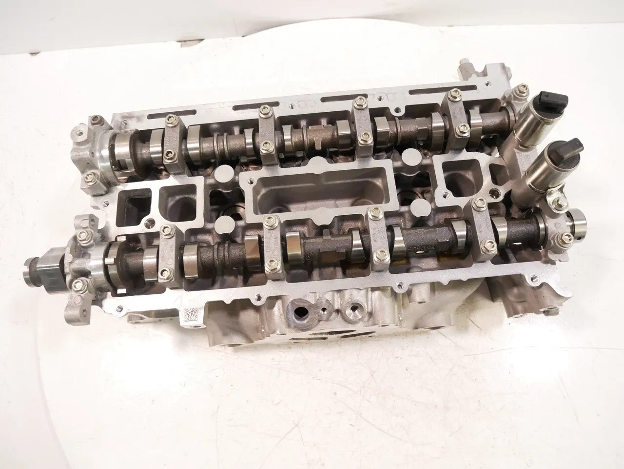 Ford Mustang Engine parts Cylinder head — FORD MUSTANG VI (2014-2023) — E...