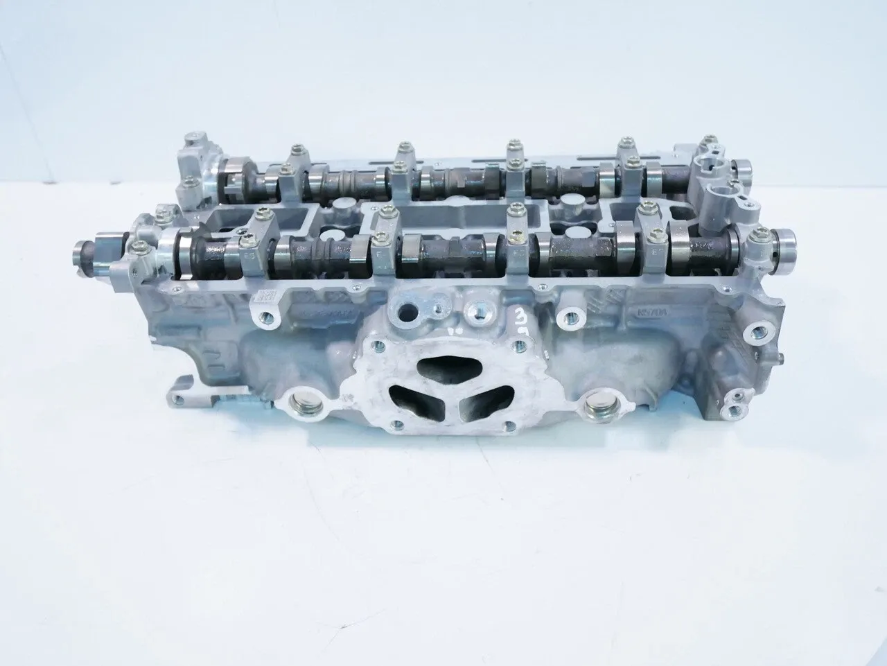 Ford Mustang Engine parts Cylinder head — FORD MUSTANG VI (2014-2023) — E...