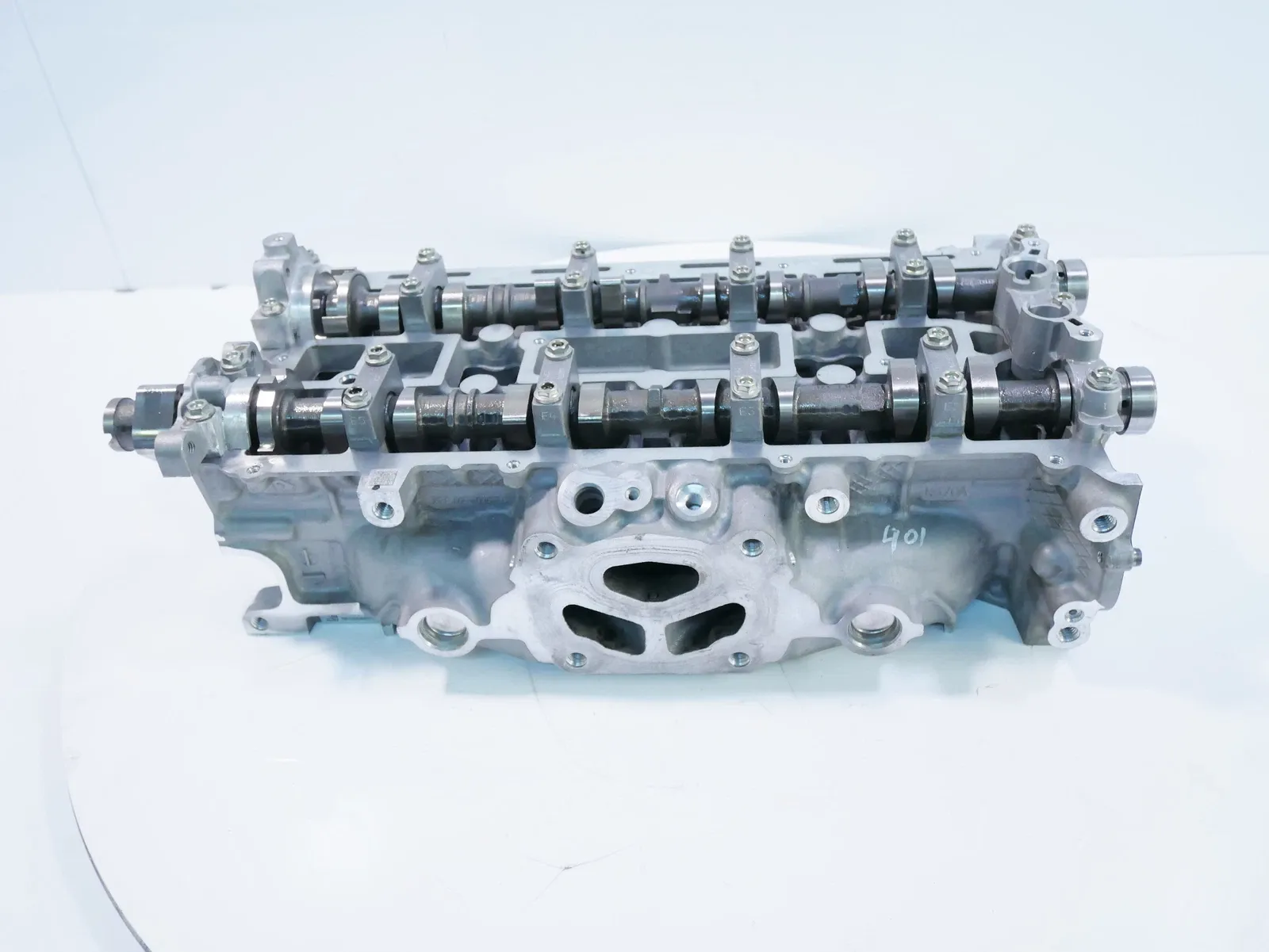 Ford Mustang Engine parts Cylinder head — FORD MUSTANG VI (2014-2023) — E...