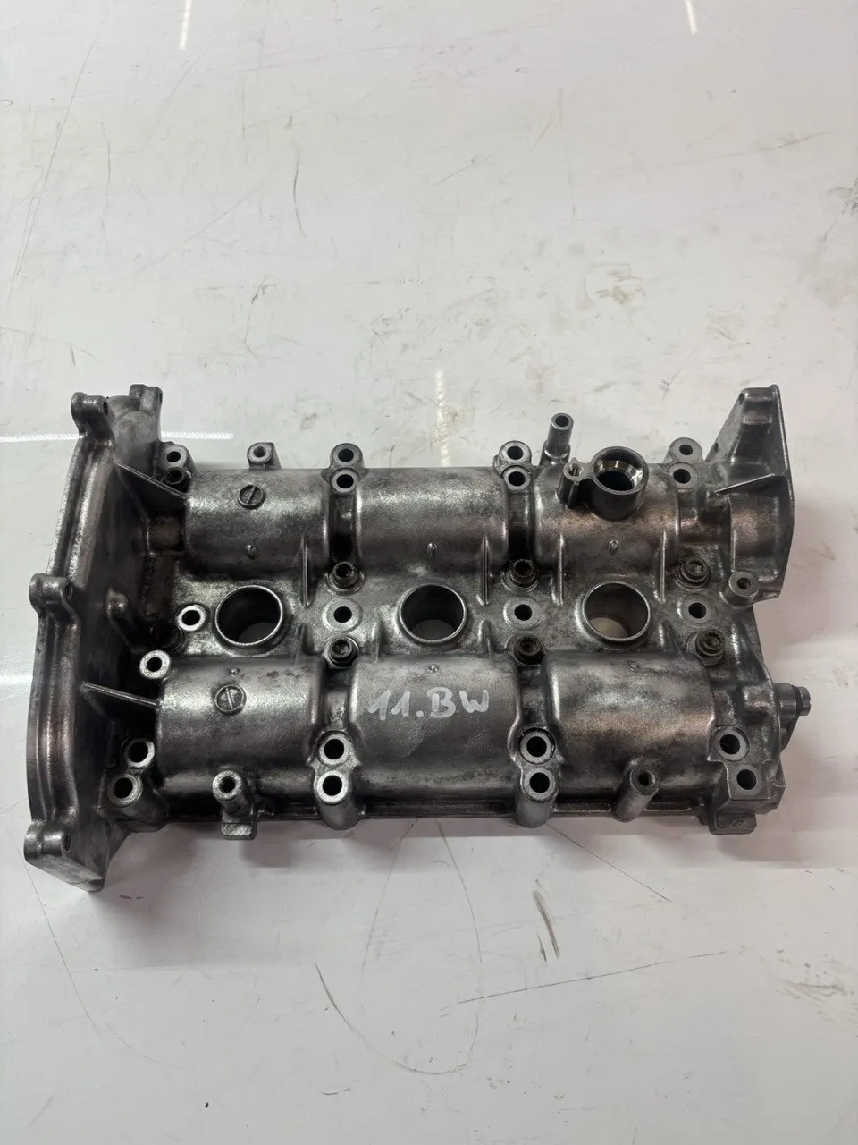 Seat Ibiza Engine parts Valve cover with camshafts — SEAT IBIZA IV (6J,...