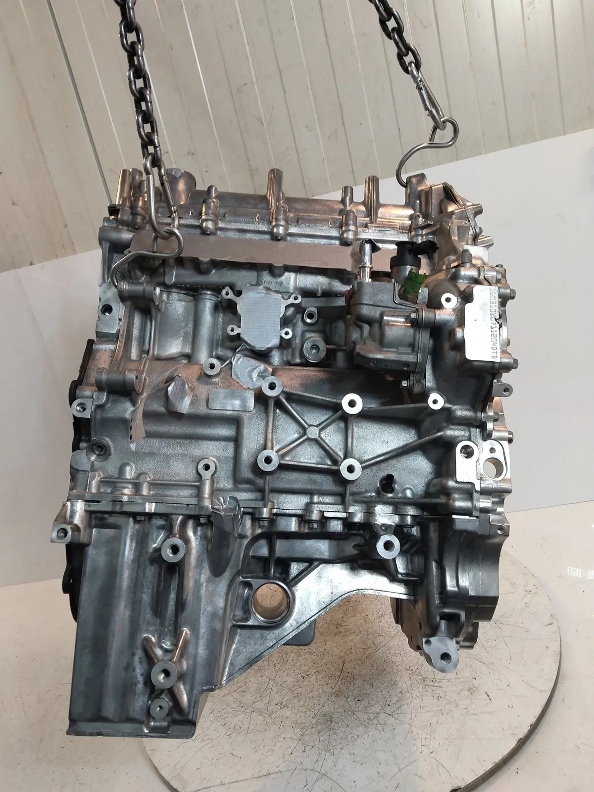 Land Rover Range Rover (L405) Engine Engine — LAND ROVER RANGE ROVER IV (L405, LG) —...