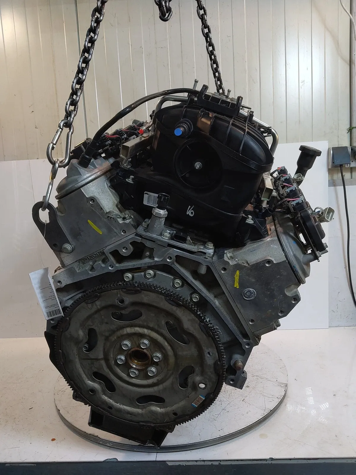GMC Yukon Engine Engine — GMC YUKON (GMT900) (2007-PRESENT) — 19...