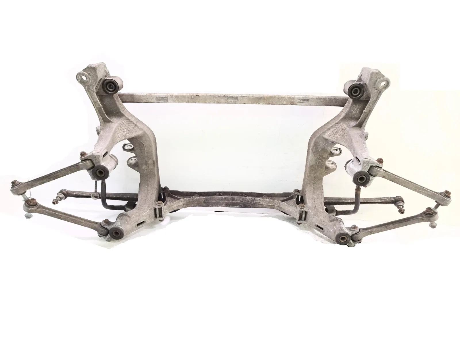 Porsche 911 (997) Other parts Axle carrier — PORSCHE 911 (997) — 99733115203
...