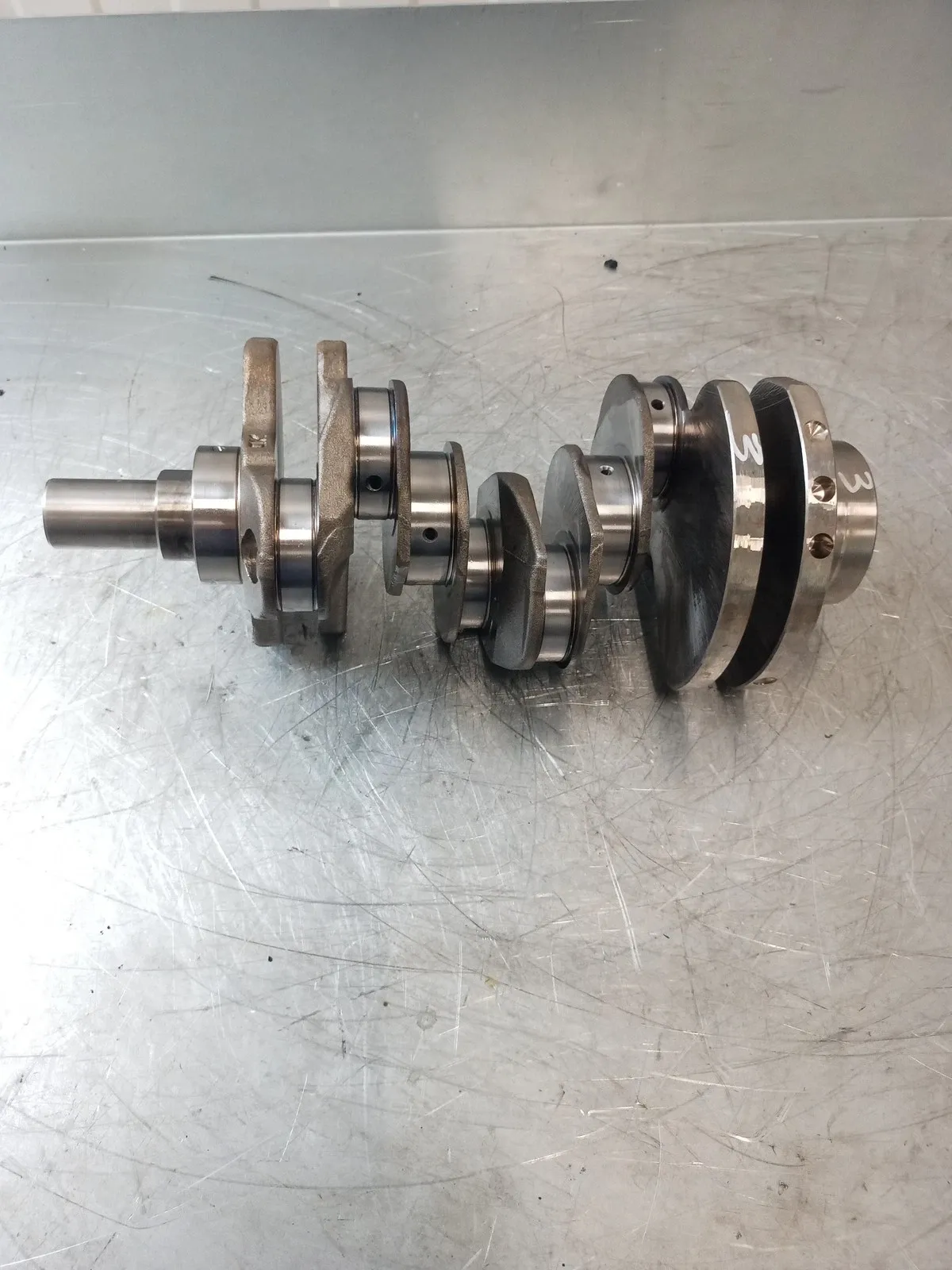 Land Rover Discovery Engine parts Crankshaft — LAND ROVER DISCOVERY 5 (2018-PRESE...