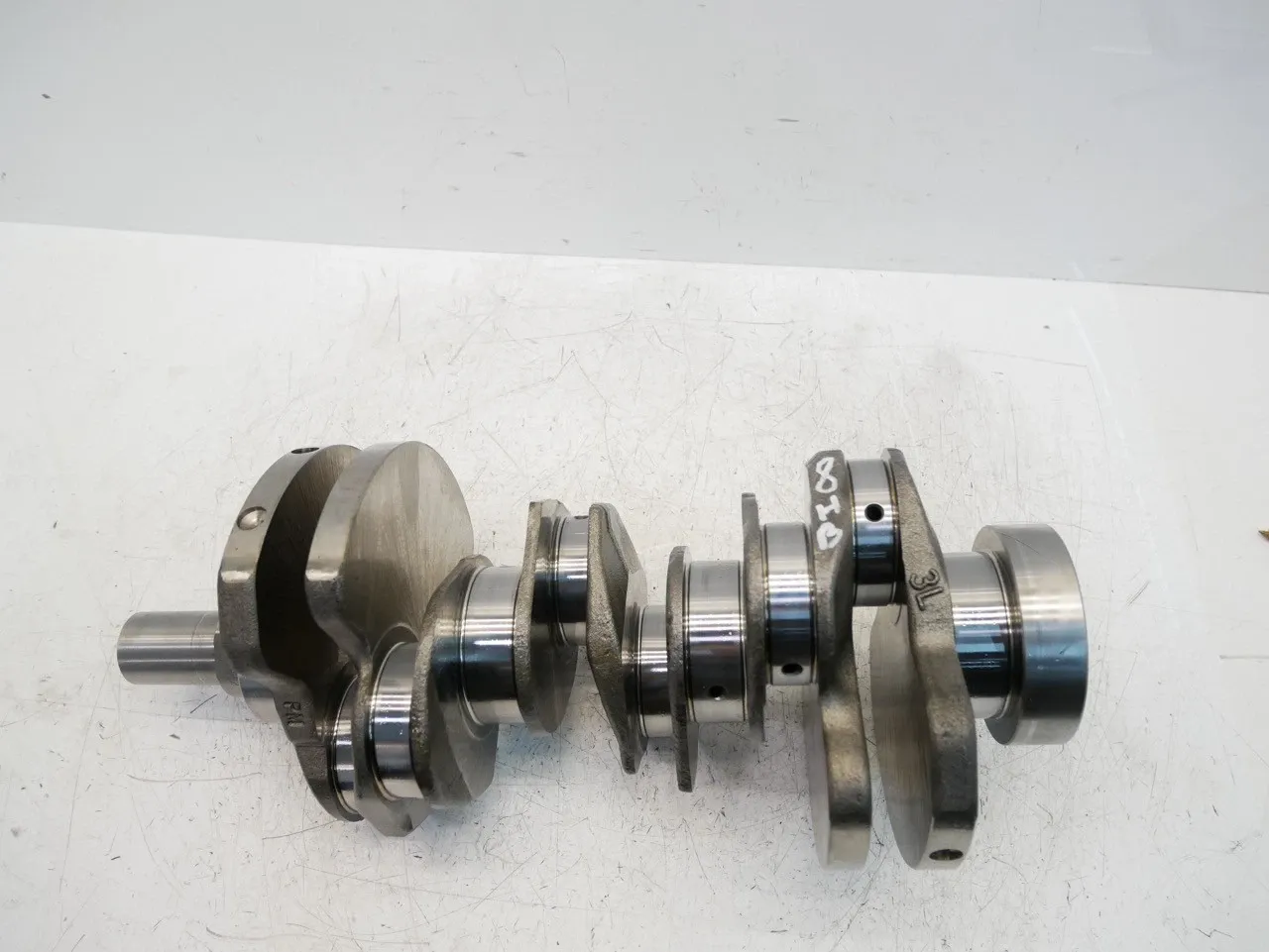 Land Rover Discovery Engine parts Crankshaft — LAND ROVER DISCOVERY IV (L319) (20...