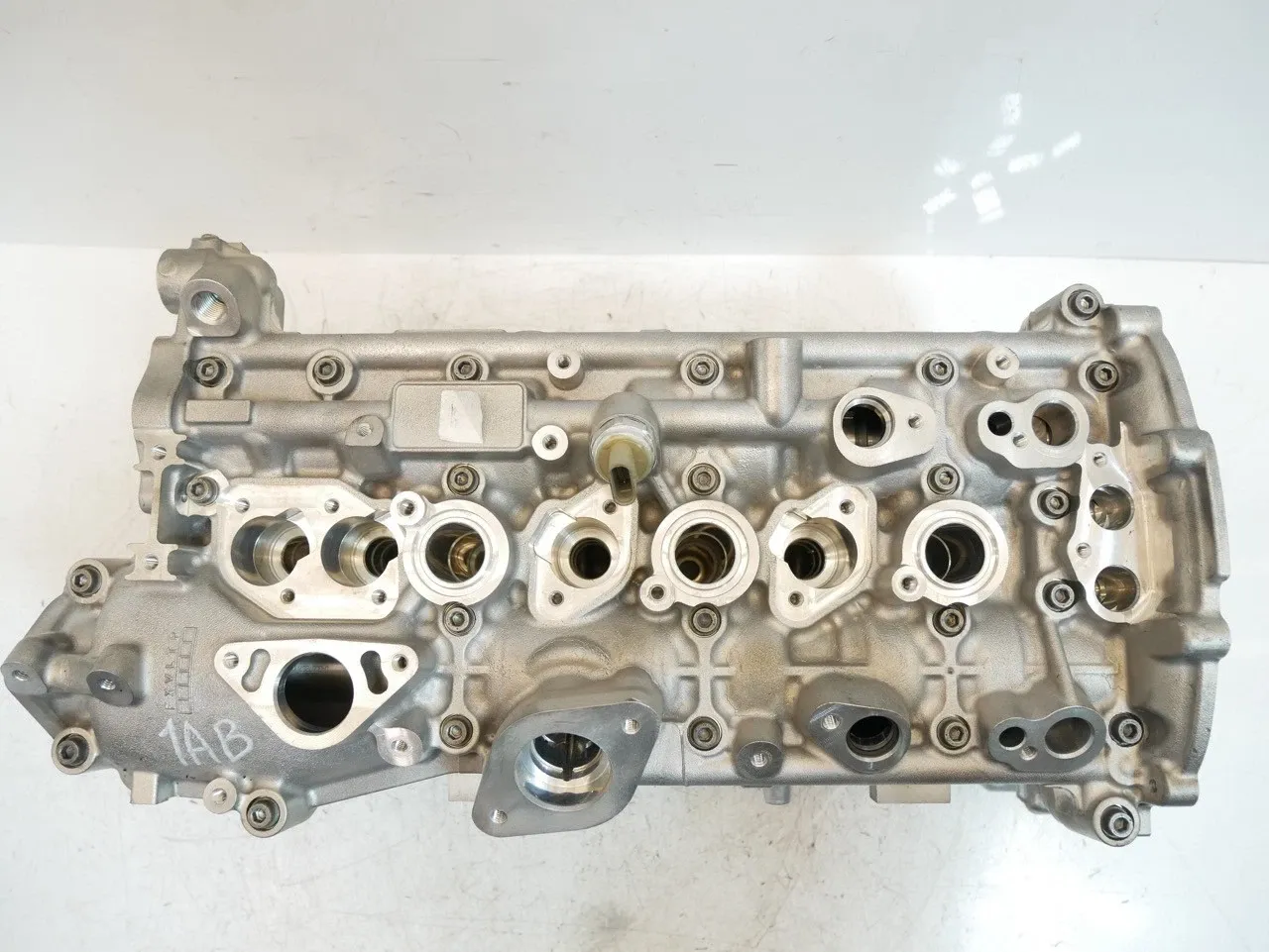 Alfa-Romeo Giulia (952) Engine parts Cylinder head — ALFA ROMEO ROMERO GIULIA 952 (2...