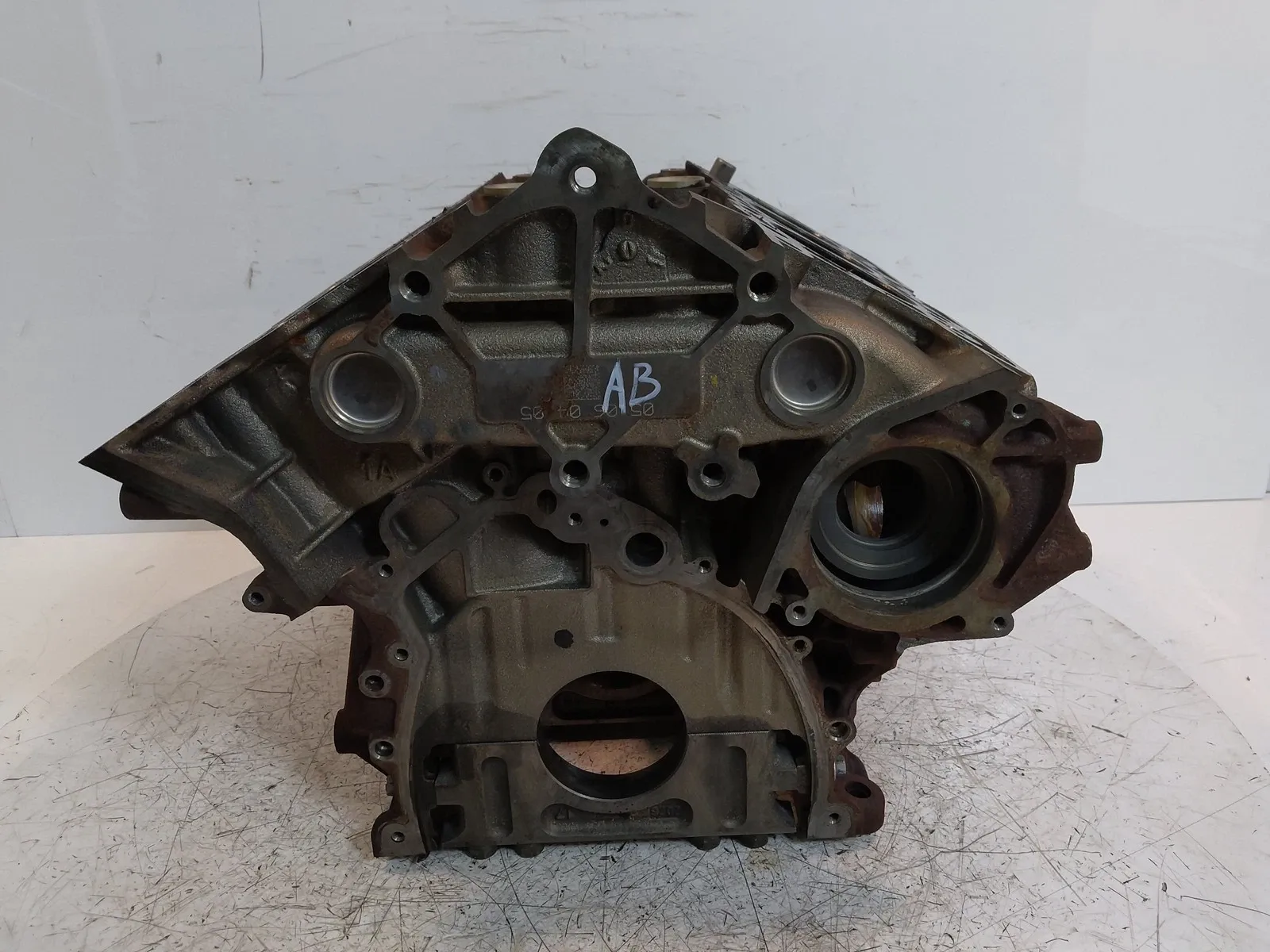 Jaguar XJ Engine parts Engine Block — JAGUAR XJ X351 (2015-2019) — FW9...
