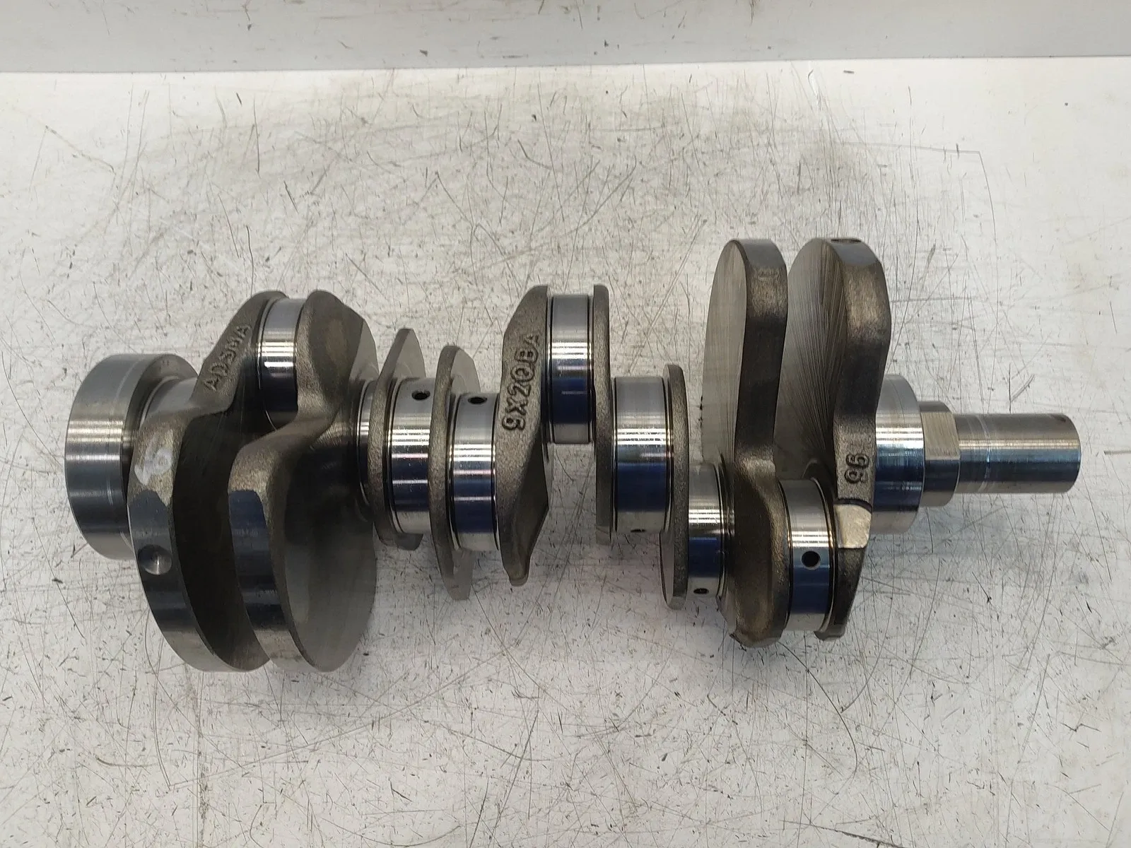 Jaguar XJ Engine parts Crankshaft — JAGUAR XJ (X351) (2009-2019) — 9X2...