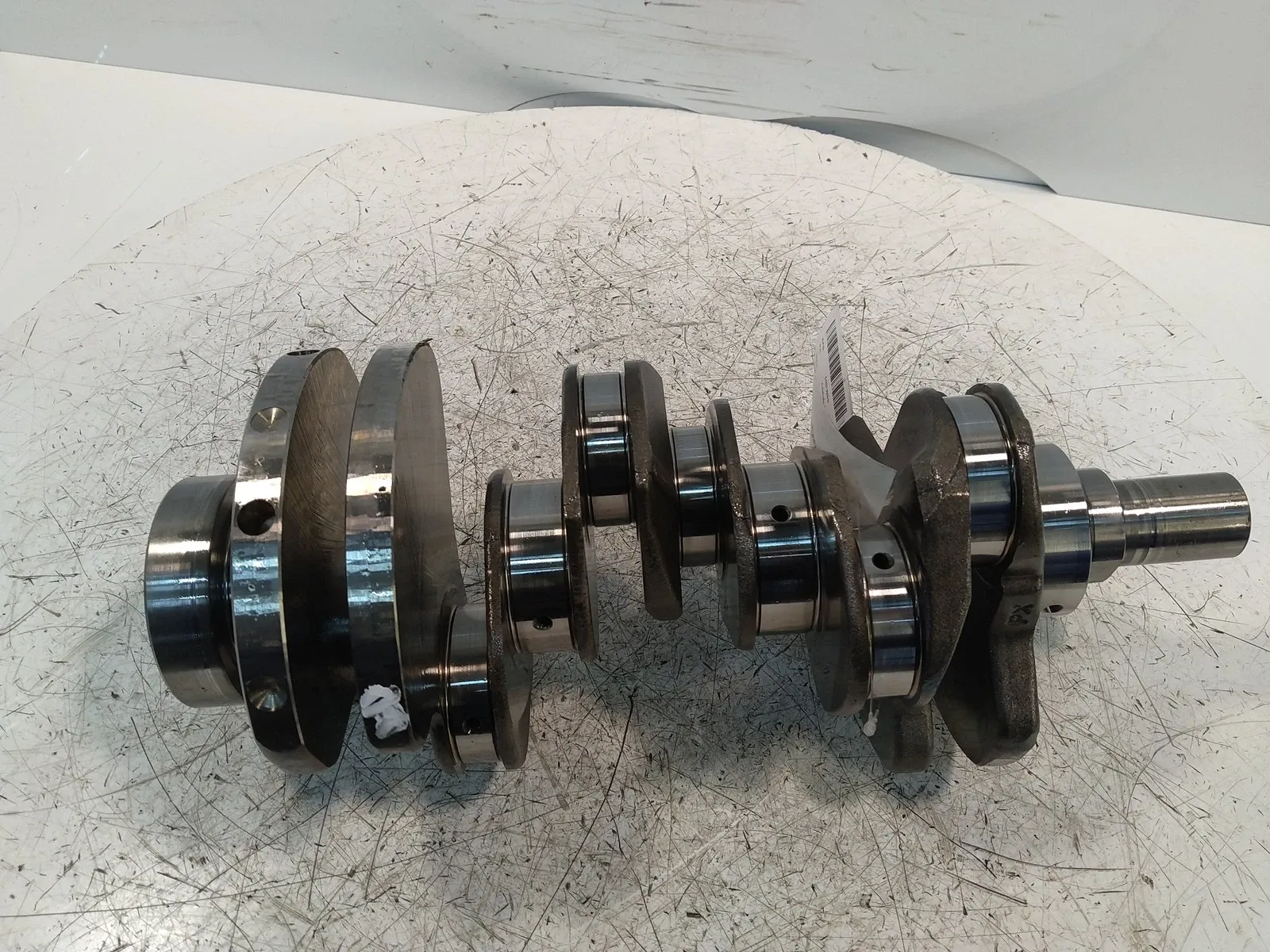 Land Rover Discovery Engine parts Crankshaft — LAND ROVER DISCOVERY V (L462) (201...