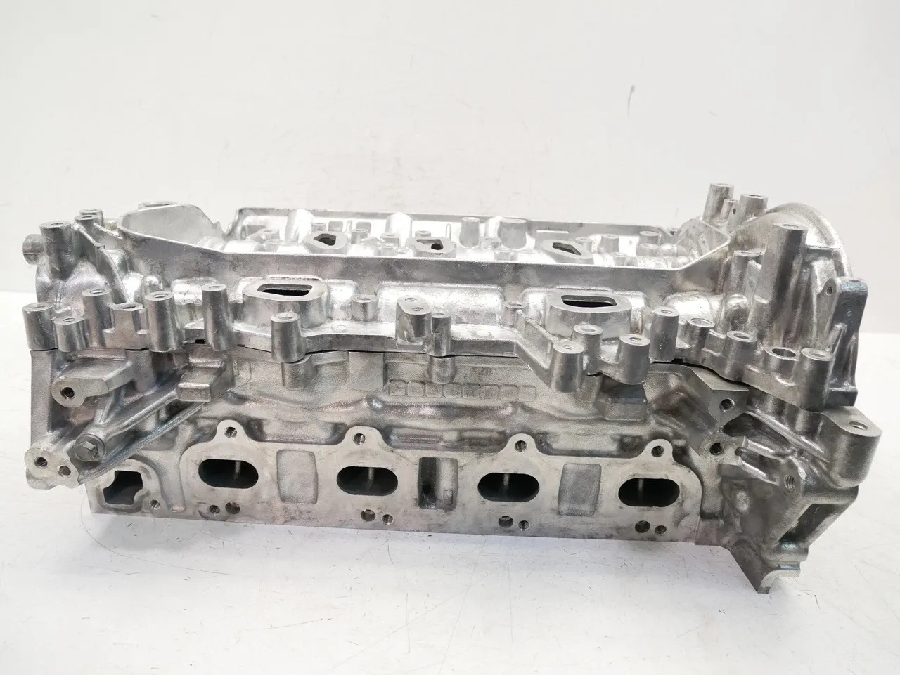 Nissan Navara (D23) Engine parts Cylinder head — NISSAN NAVARA NP300 D23 (2015-P...