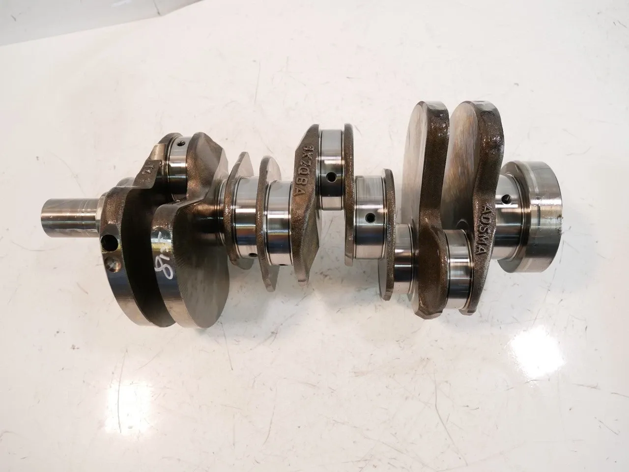 Land Rover Discovery Engine parts Crankshaft — LAND ROVER DISCOVERY V (L462) (201...