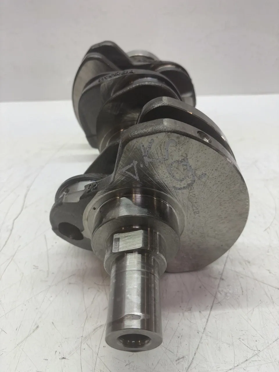 Land Rover Discovery Engine parts Crankshaft — LAND ROVER DISCOVERY V (L462) (201...