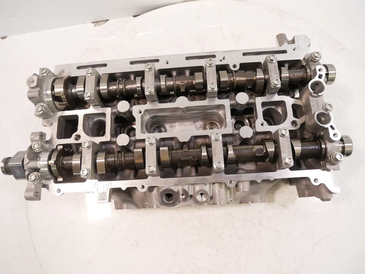 Ford Mustang Engine parts Cylinder head — FORD MUSTANG VI (2014-2023) — E...