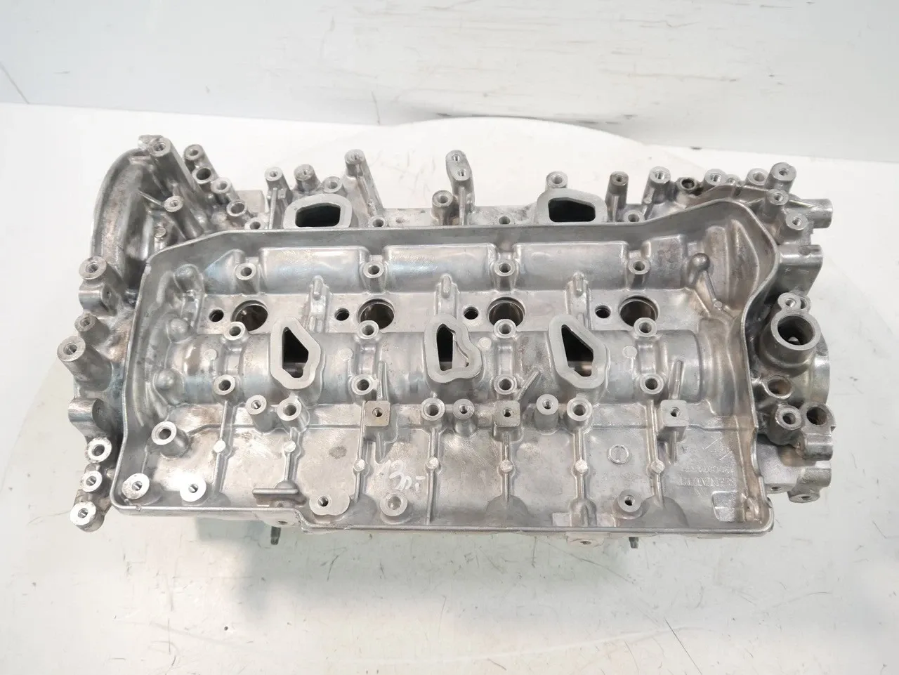 Nissan Navara (D23) Engine parts Cylinder head — NISSAN NAVARA NP300 PICK-UP (20...