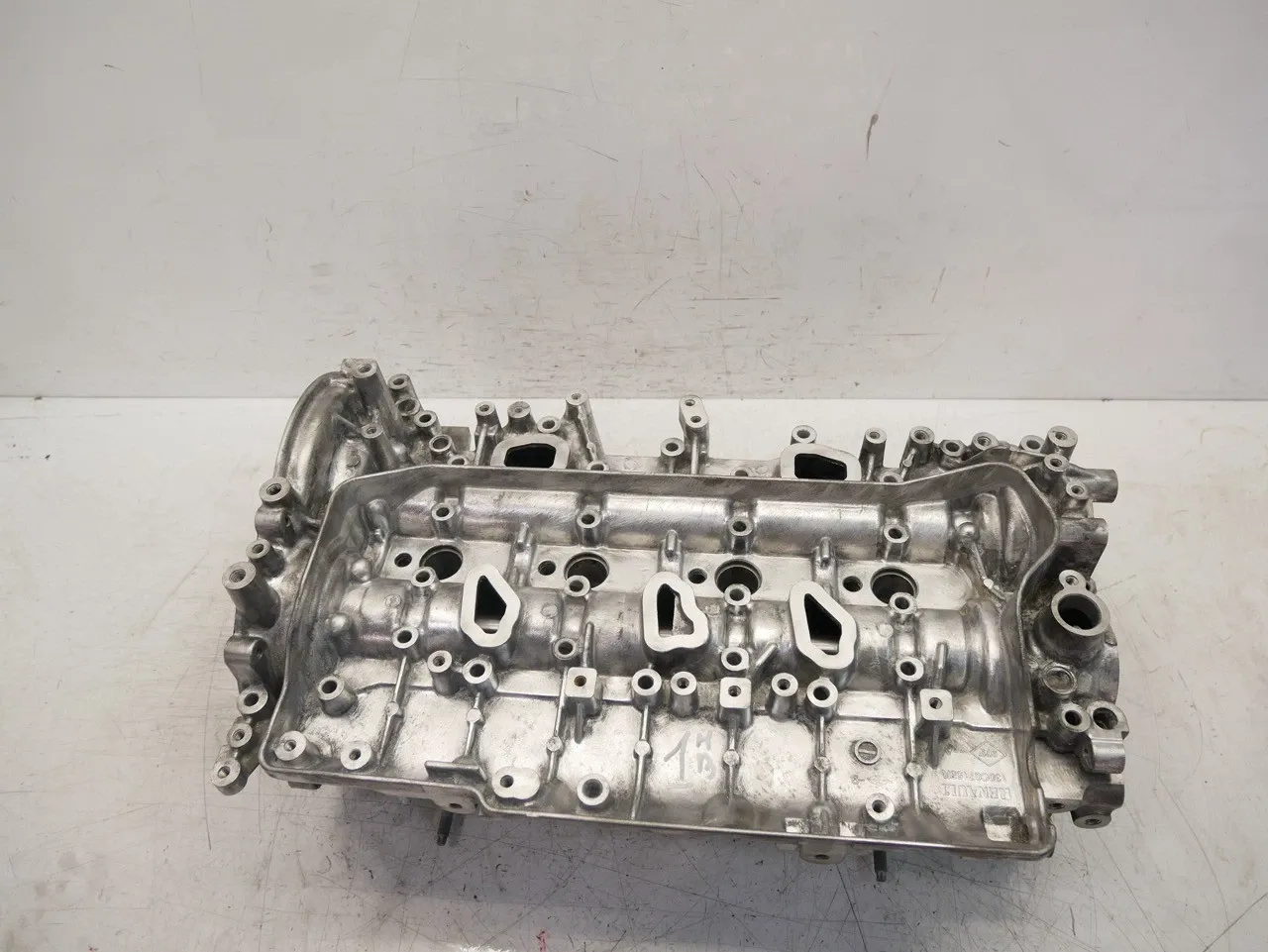 Nissan Navara (D23) Engine parts Cylinder head — NISSAN NAVARA NP300 (2015-PRESE...