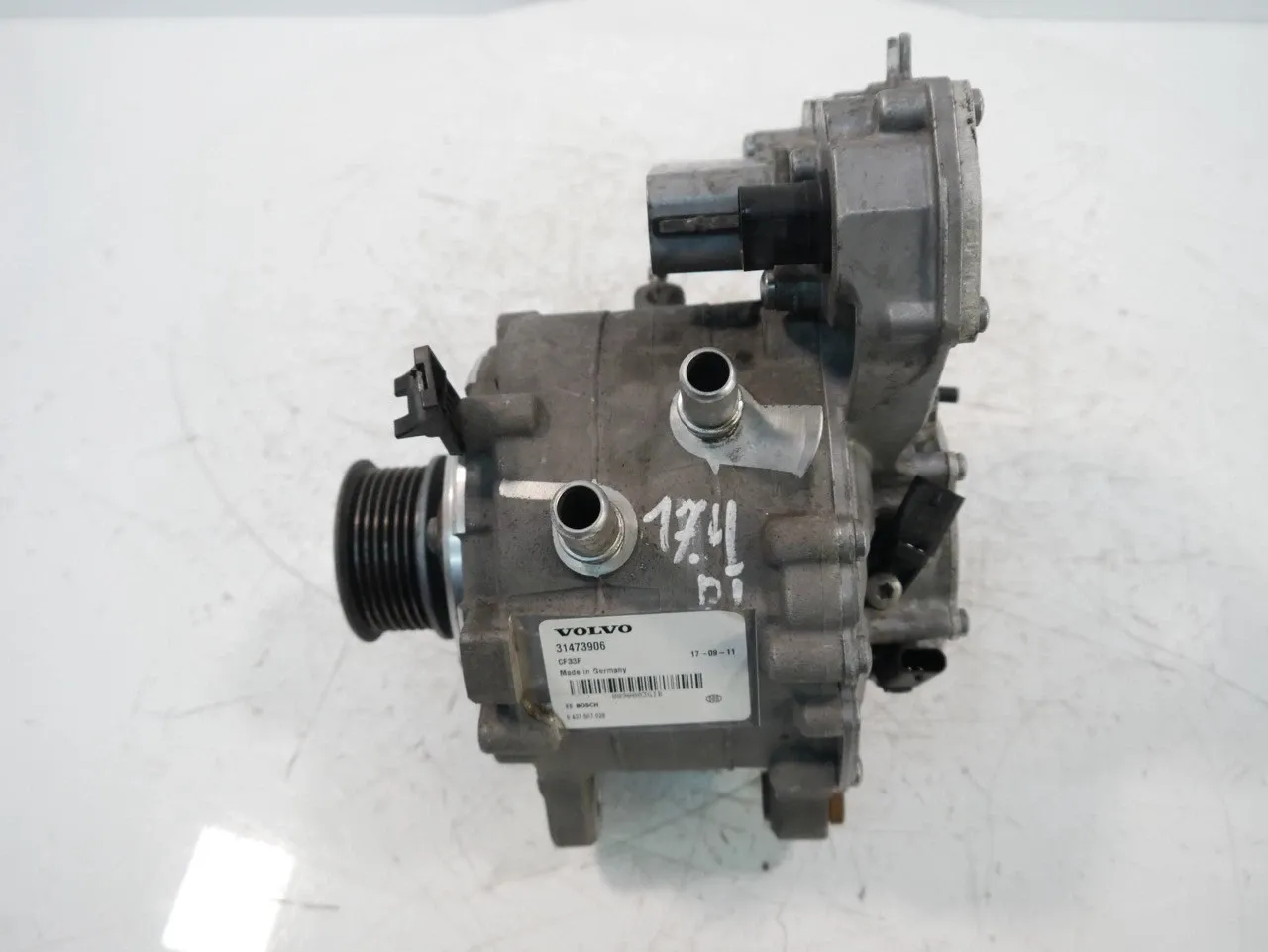 Volvo V60 Electrical parts Alternator — VOLVO V60 (2015-2018) — 31473906

...