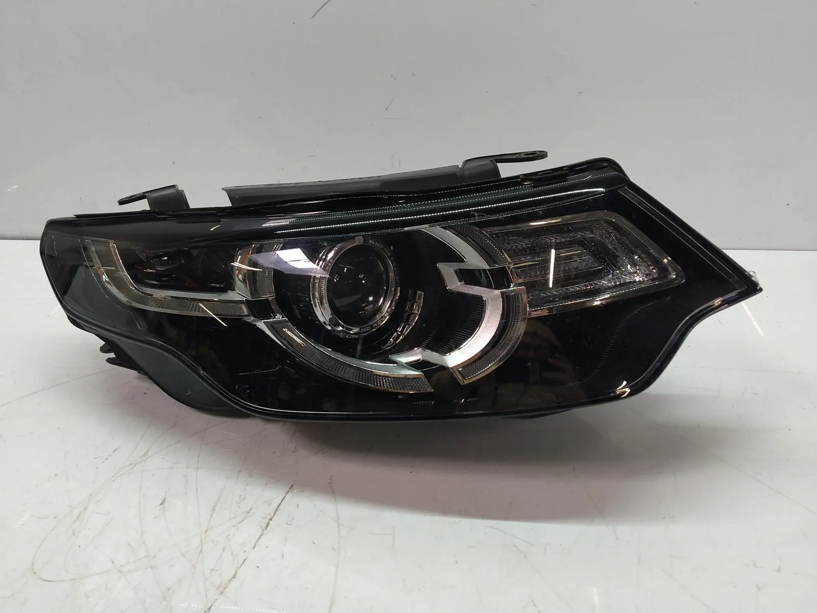 Land Rover Discovery передние фары Headlights — LAND ROVER DISCOVERY SPORT — FK72-...