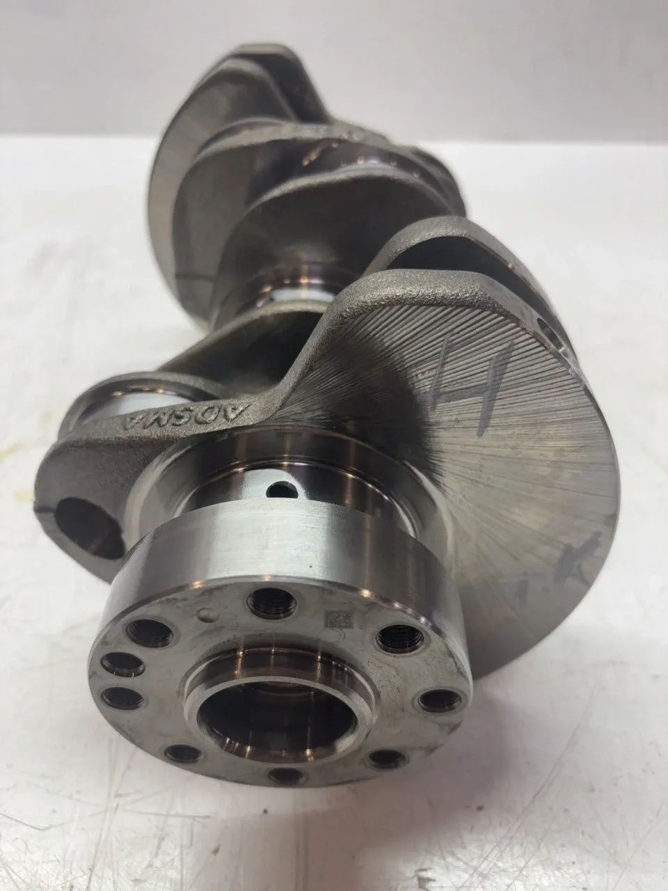 Land Rover Discovery Engine parts Crankshaft — LAND ROVER DISCOVERY V (L462) (201...