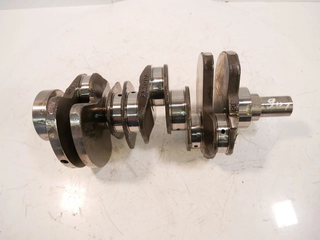 Land Rover Discovery Engine parts Crankshaft — LAND ROVER DISCOVERY V (L462) (201...