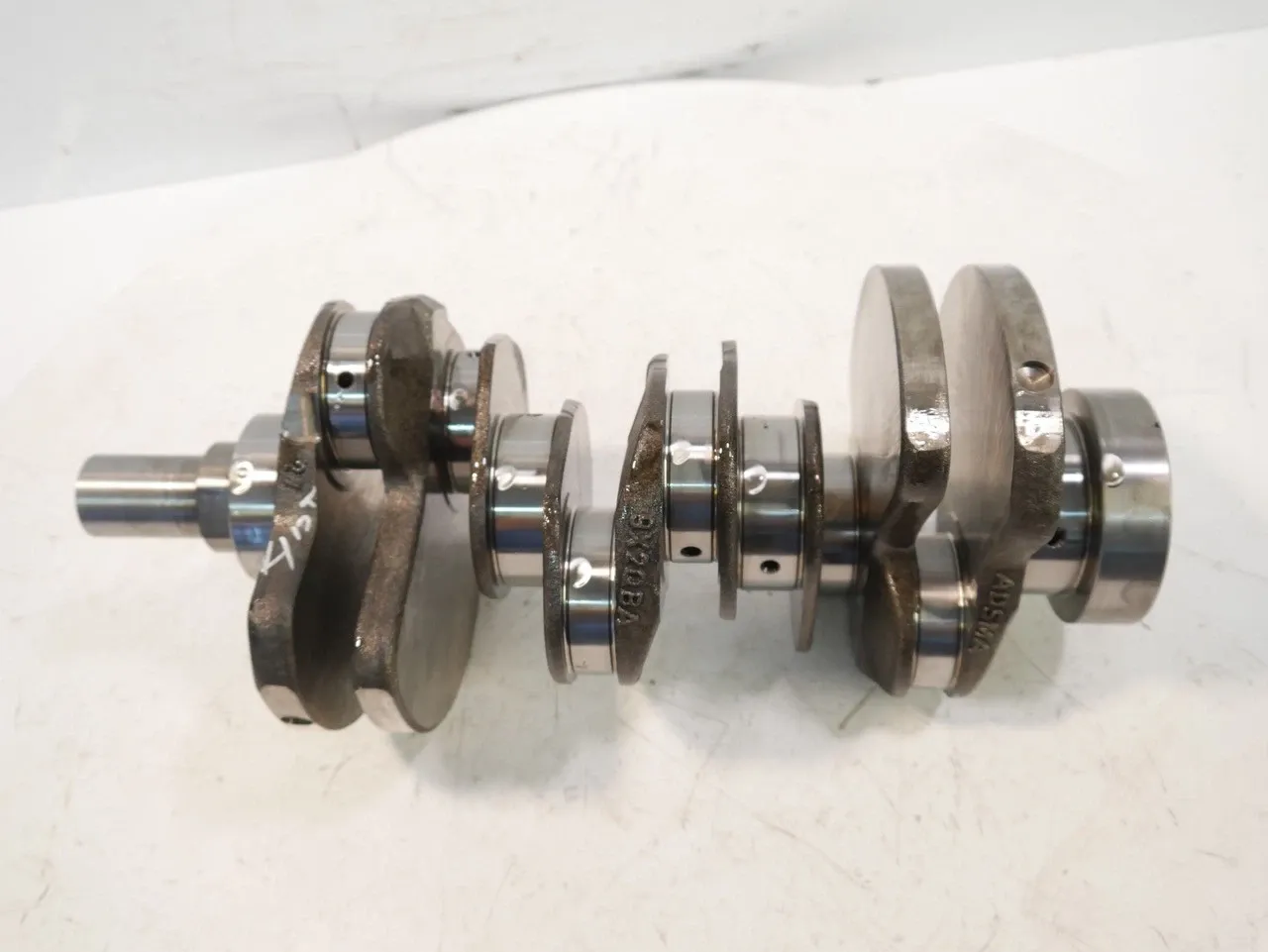 Jaguar XJ Engine parts Crankshaft — JAGUAR XJ (X351) (2009-2019) — 9X2...
