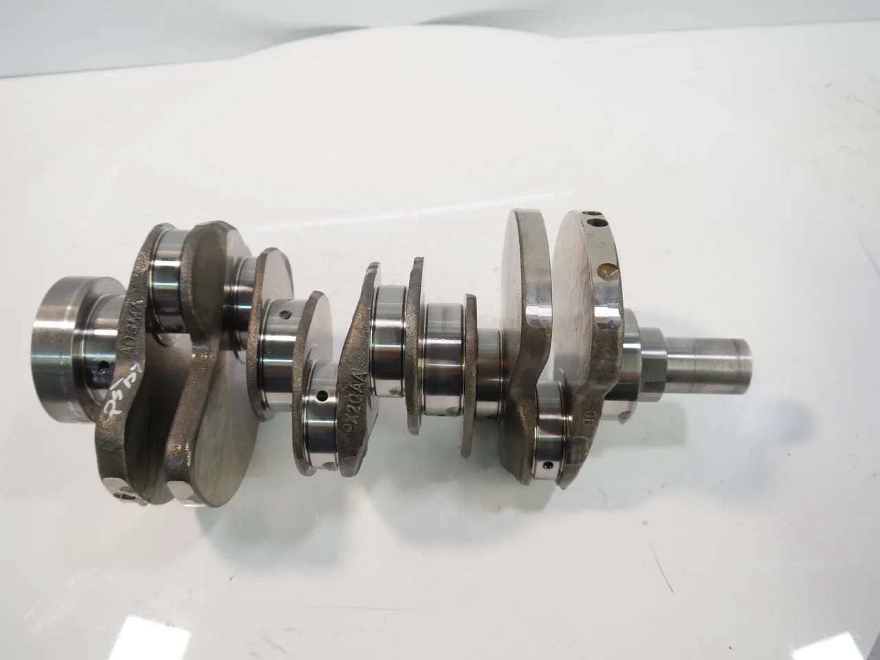 Land Rover Range Rover Sport Engine parts Crankshaft — LAND ROVER RANGE ROVER SPORT I (L3...