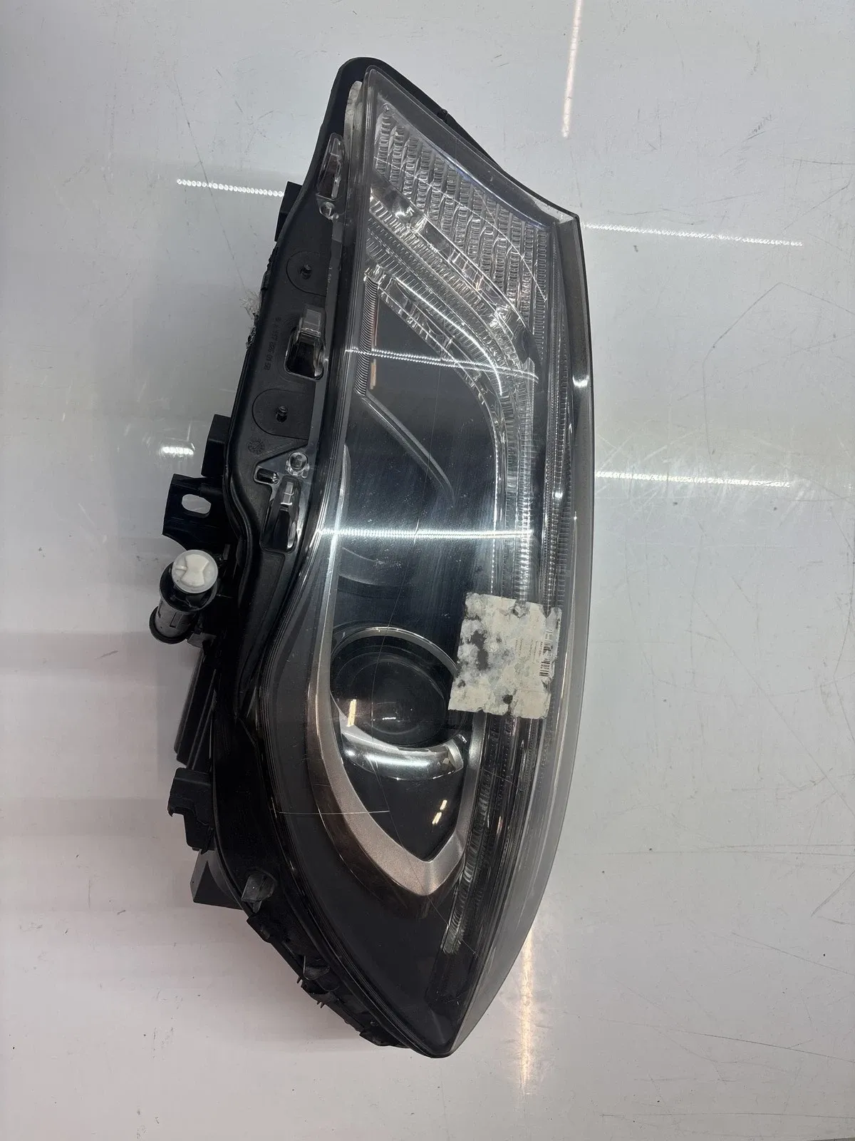 Mercedes-Benz CLA (C117) передние фары Left headlight — MERCEDES-BENZ CLA (C117, X117)...