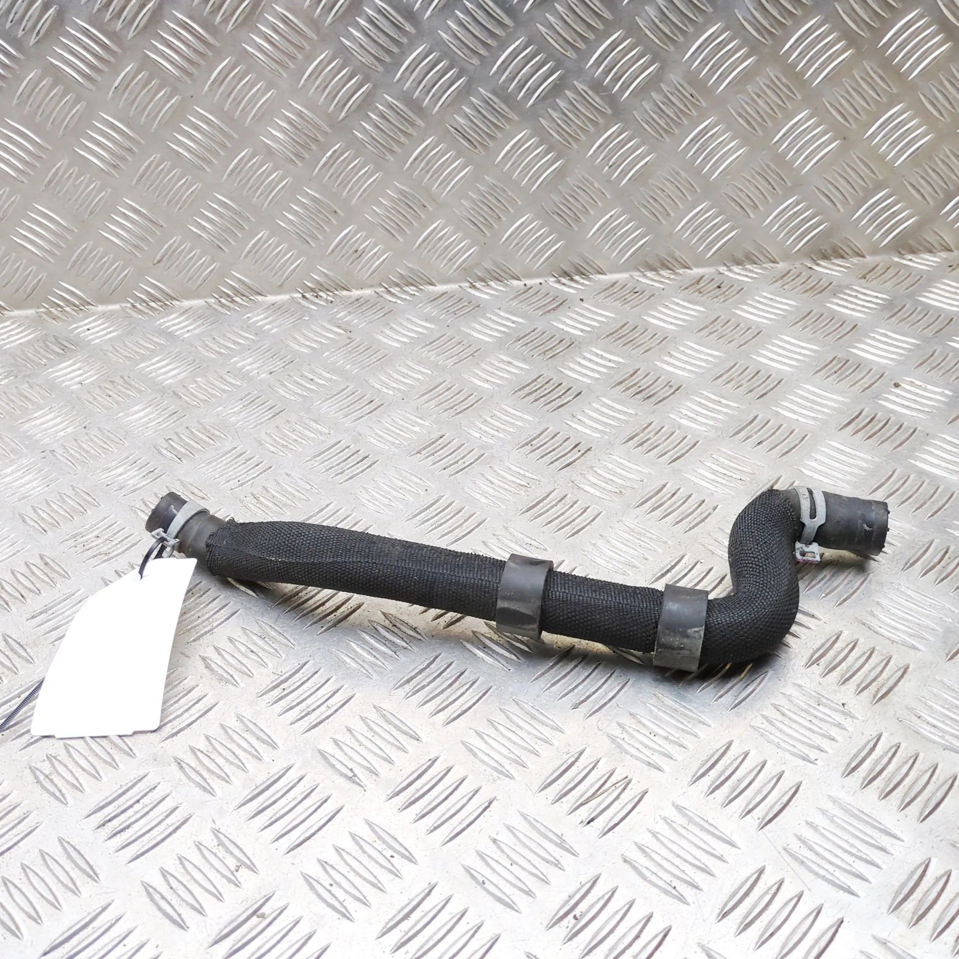 Mercedes-Benz CLA (C118) Шланг системы охлаждения Coolant hose — MERCEDES-BENZ CLA COUPE (C118) (...