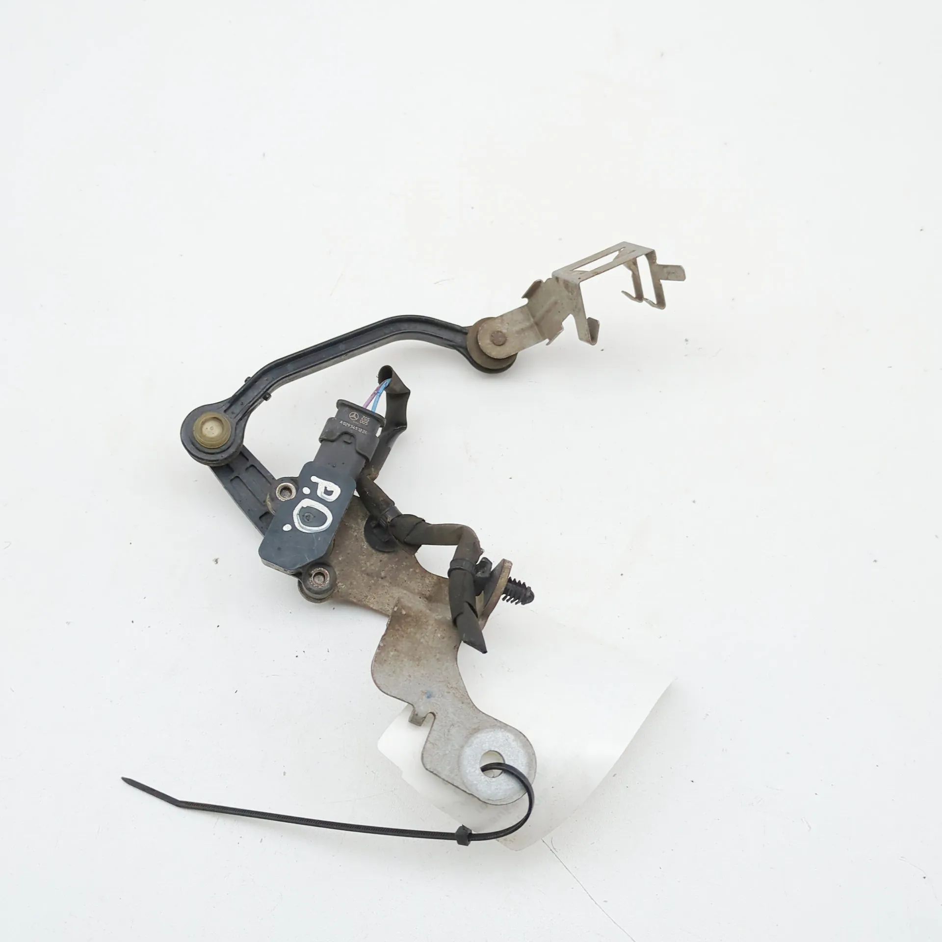 Mercedes-Benz CLA (C118) Ride height sensor — front right Ride height sensor — front right — MERCEDES-BEN...