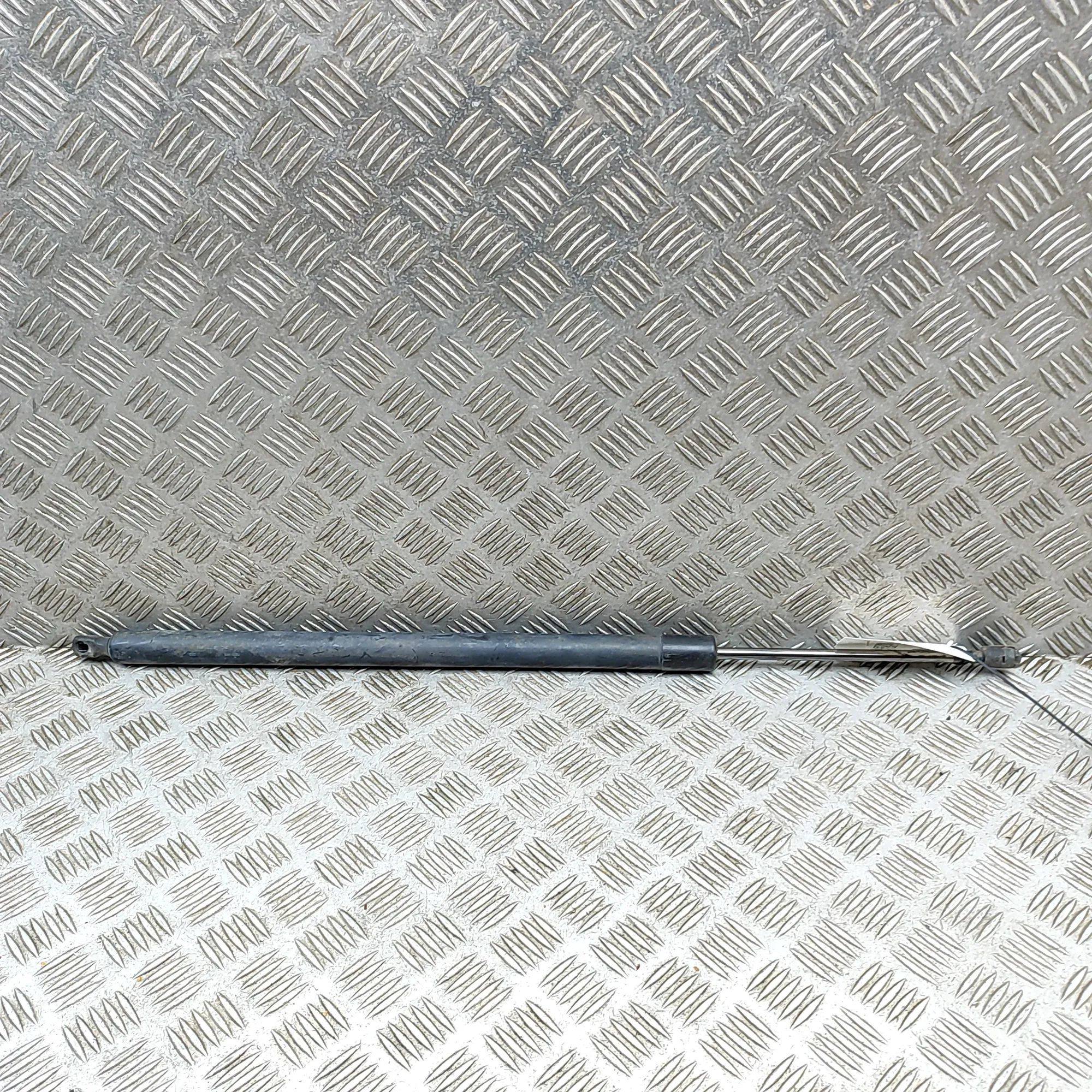 Volkswagen Transporter (T5, Caravelle, Multivan) Left Side Tailgate Gas Strut Left Side Tailgate Gas Strut — VW TRANSPORTER /...