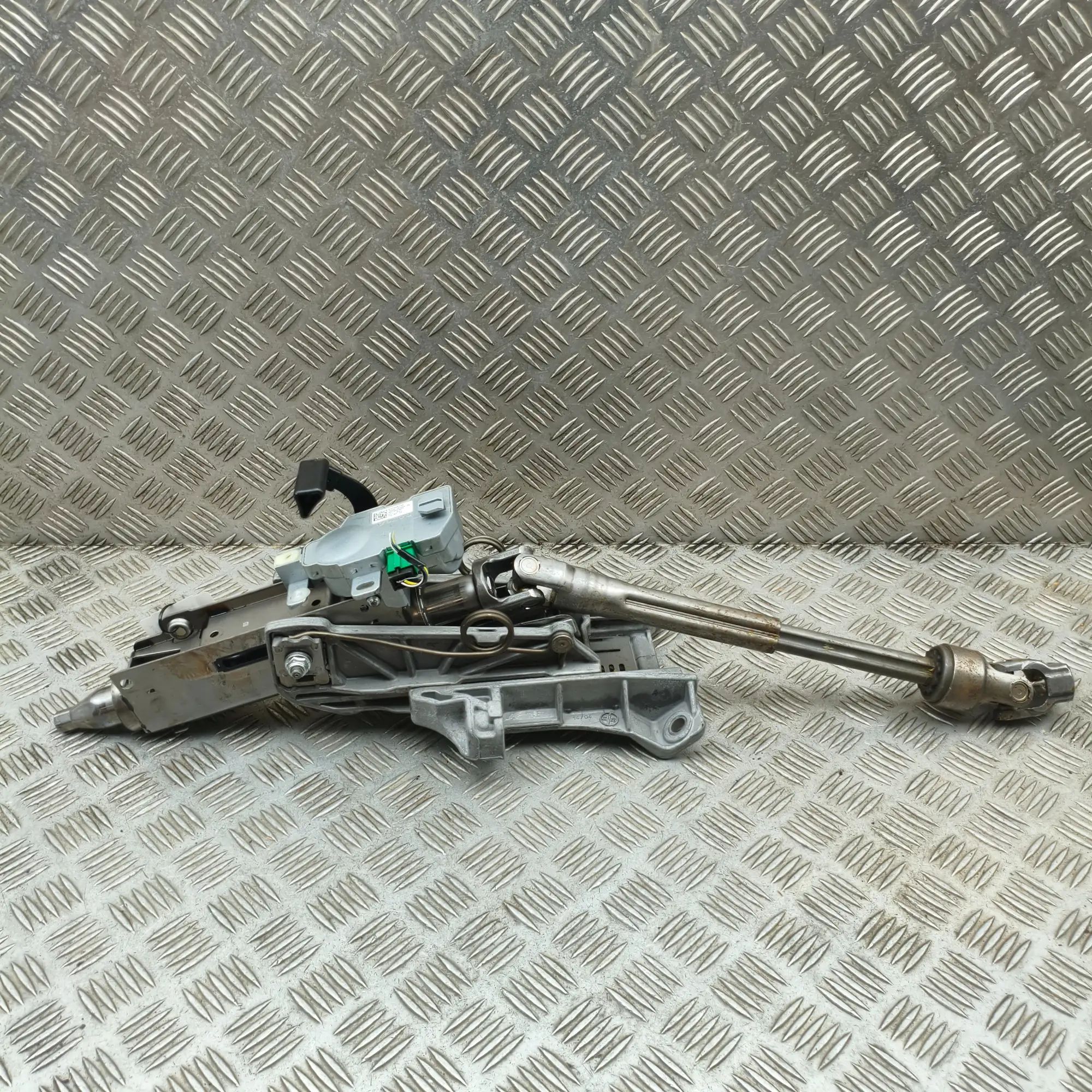 Volvo S60 Steering Column Mechanism Steering Column Mechanism — VOLVO S60 II / V60 ...