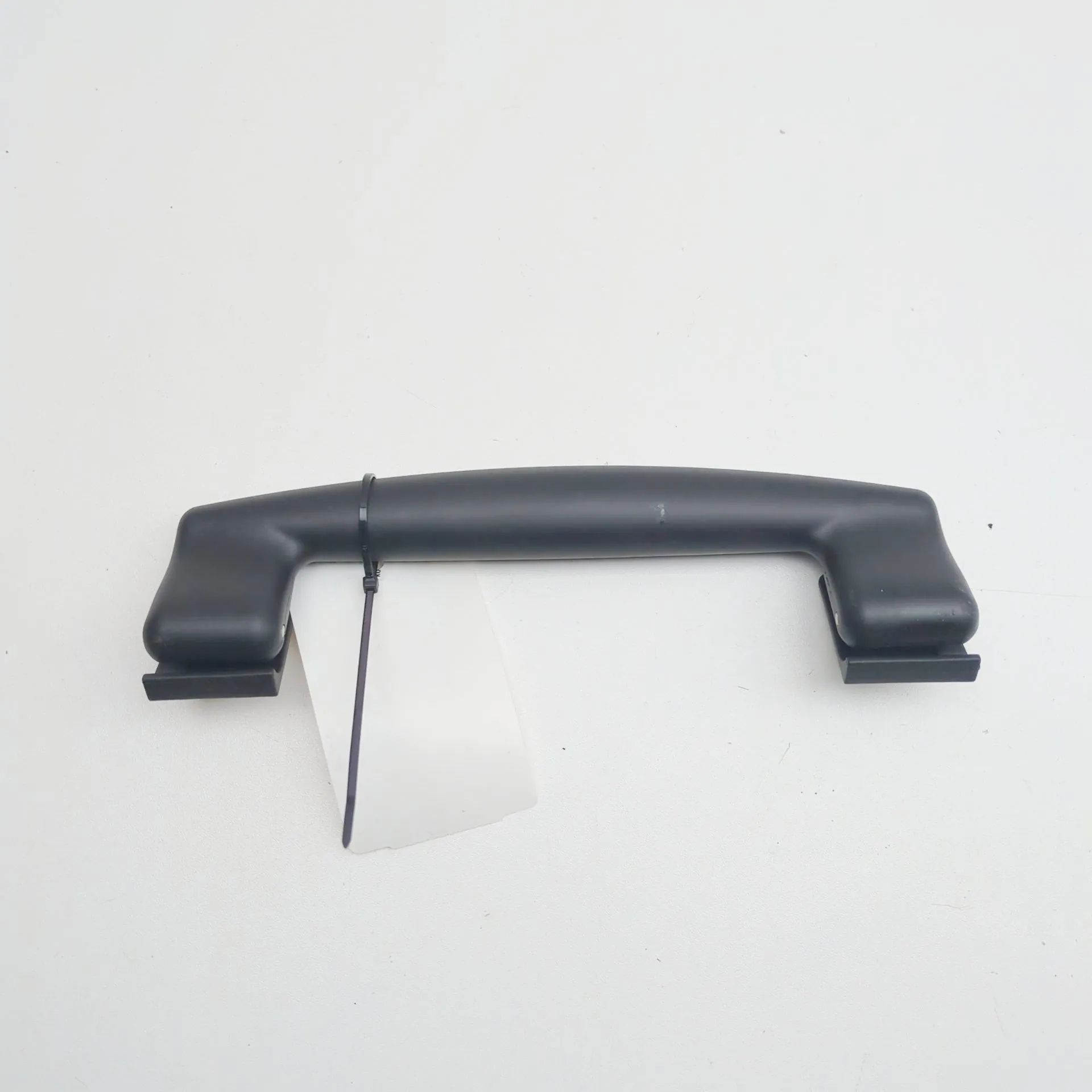 Maserati Ghibli Roof grab handle — front left Roof grab handle — front left — MASERATI GHIBLI...