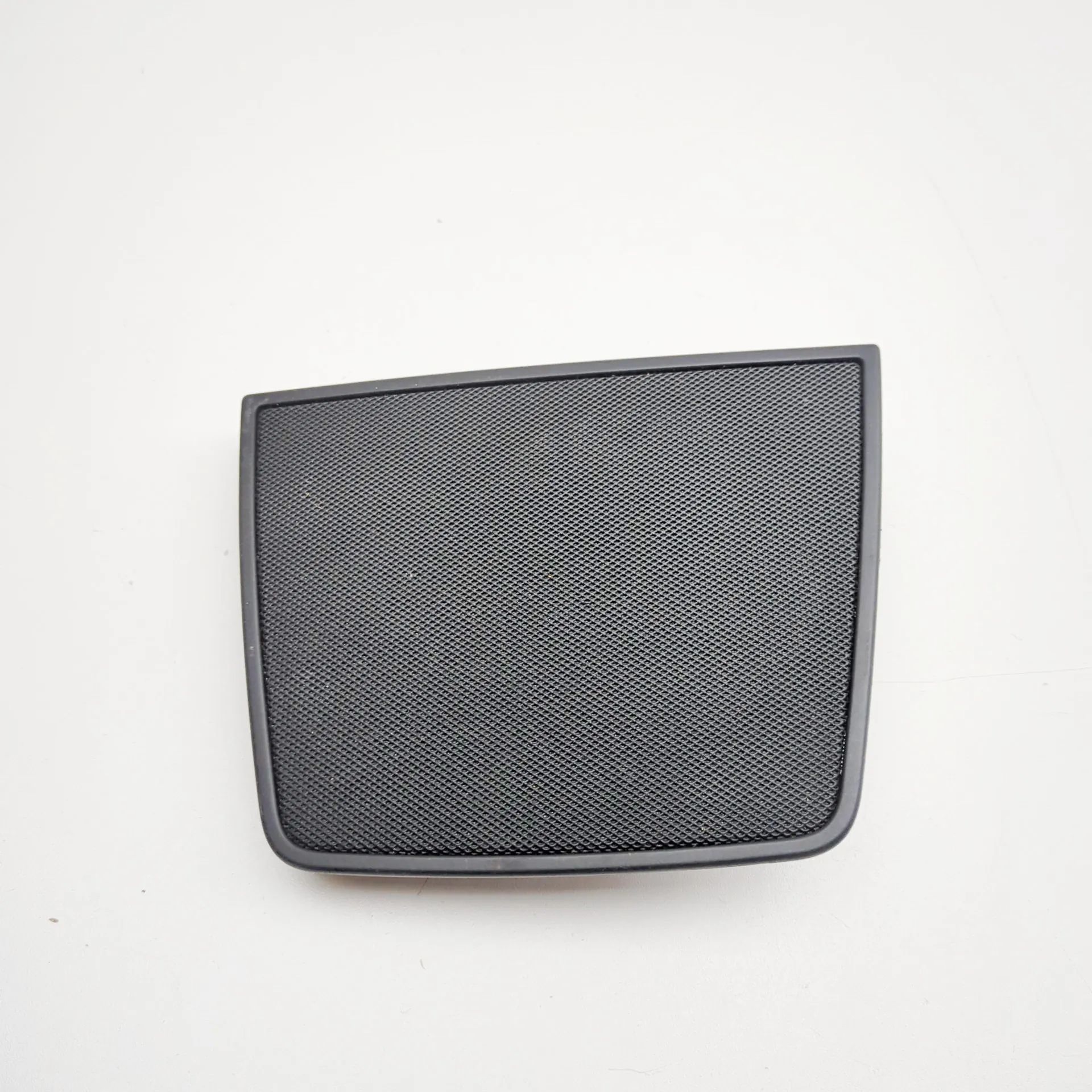 Maserati Ghibli Speaker cover Speaker cover — MASERATI GHIBLI (M157) (2013-20...