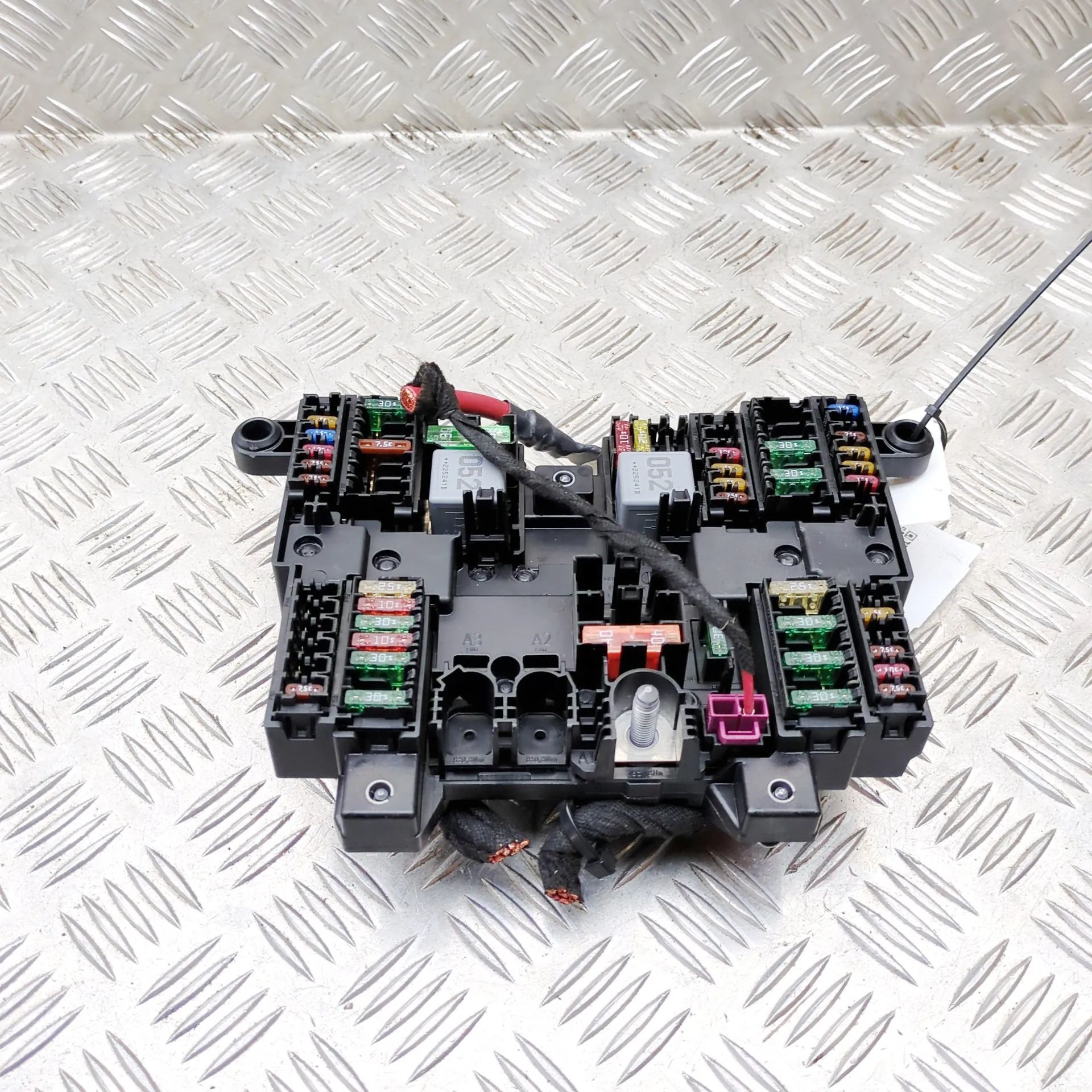 Mercedes-Benz CLA (C118) Fuse Box Module Fuse Box Module — MERCEDES-BENZ CLA COUPE (C118...