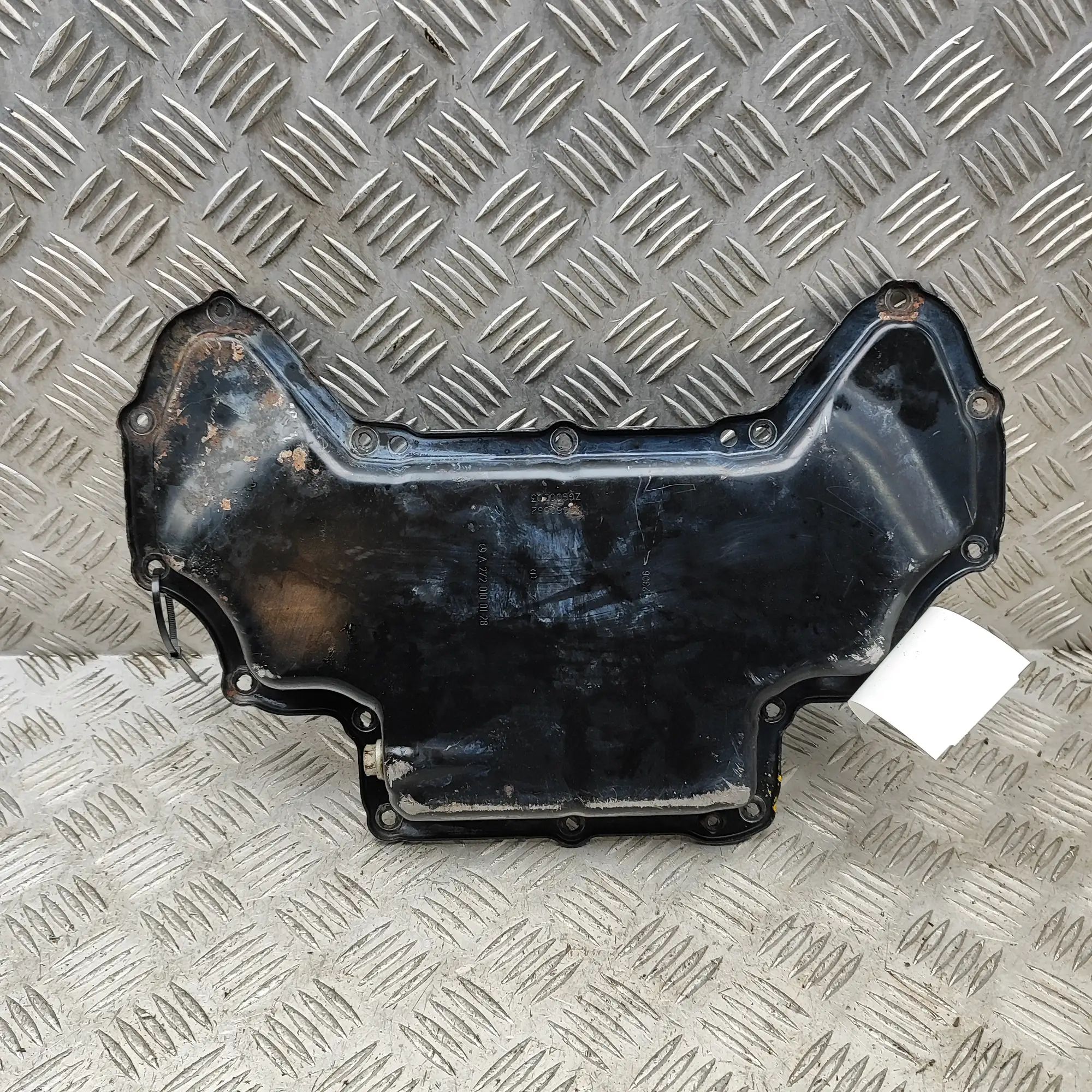 Mercedes-Benz CLS (C219) Oil sump Oil sump — MERCEDES-BENZ CLS (C219) — A27201001...