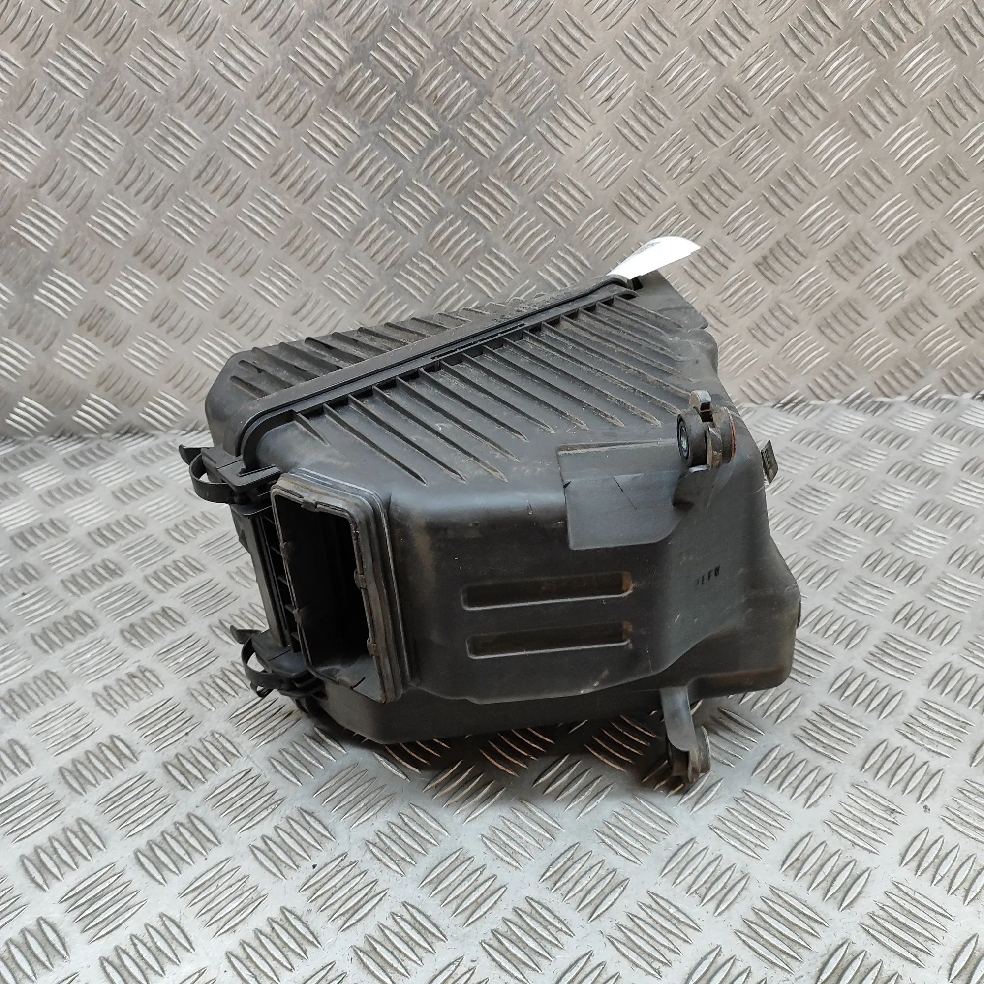 Kia Sorento Ilmanpuhdistin  Air Filter Box — KIA SORENTO II (XM) (2009-2015...