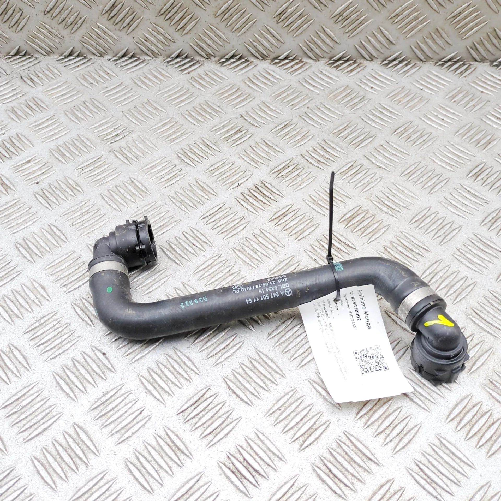 Mercedes-Benz CLA (C118) Шланг системы охлаждения Coolant hose — MERCEDES-BENZ CLA COUPE (C118) (...