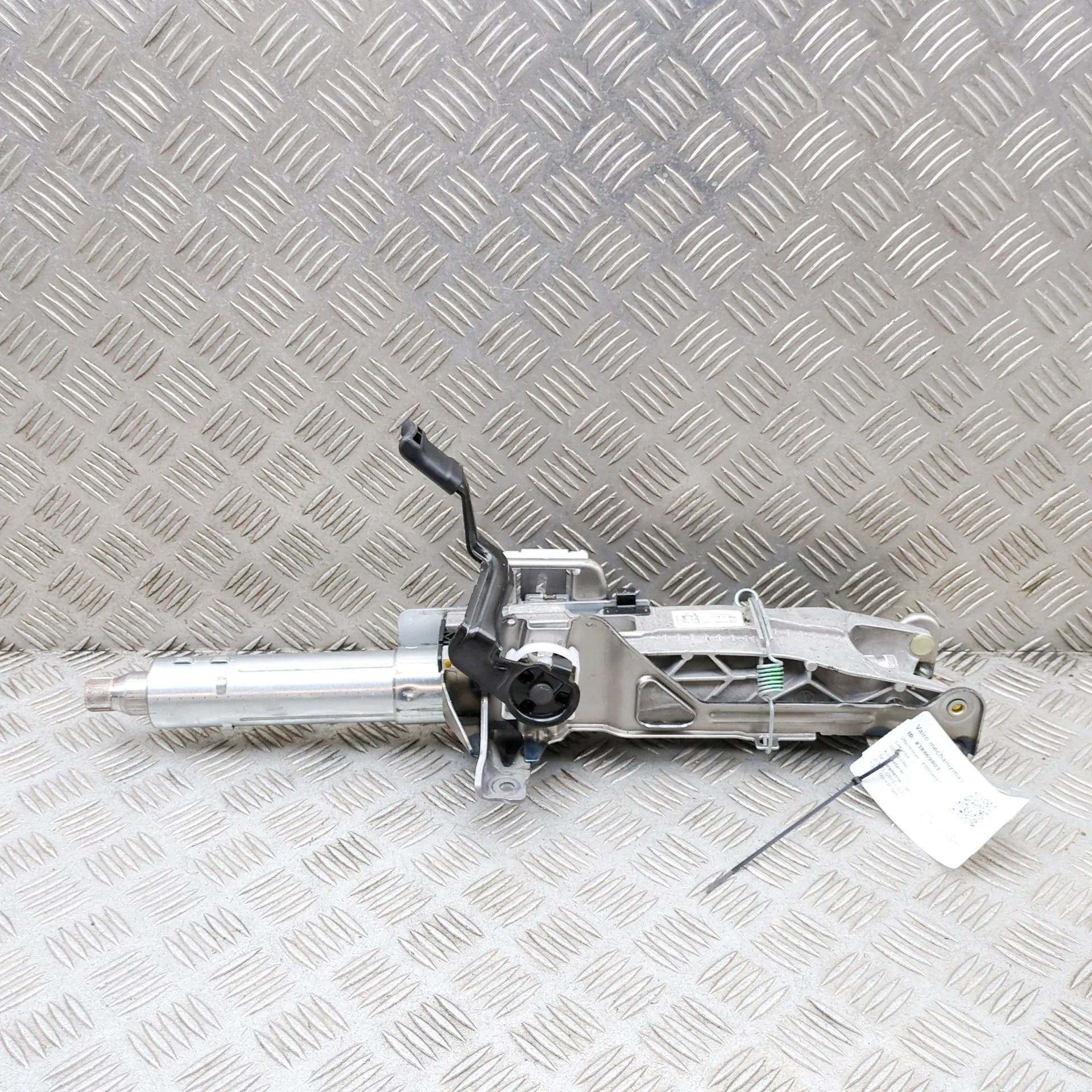 Mercedes-Benz CLA (C118) Steering Column Mechanism Steering Column Mechanism — MERCEDES-BENZ CLA C...