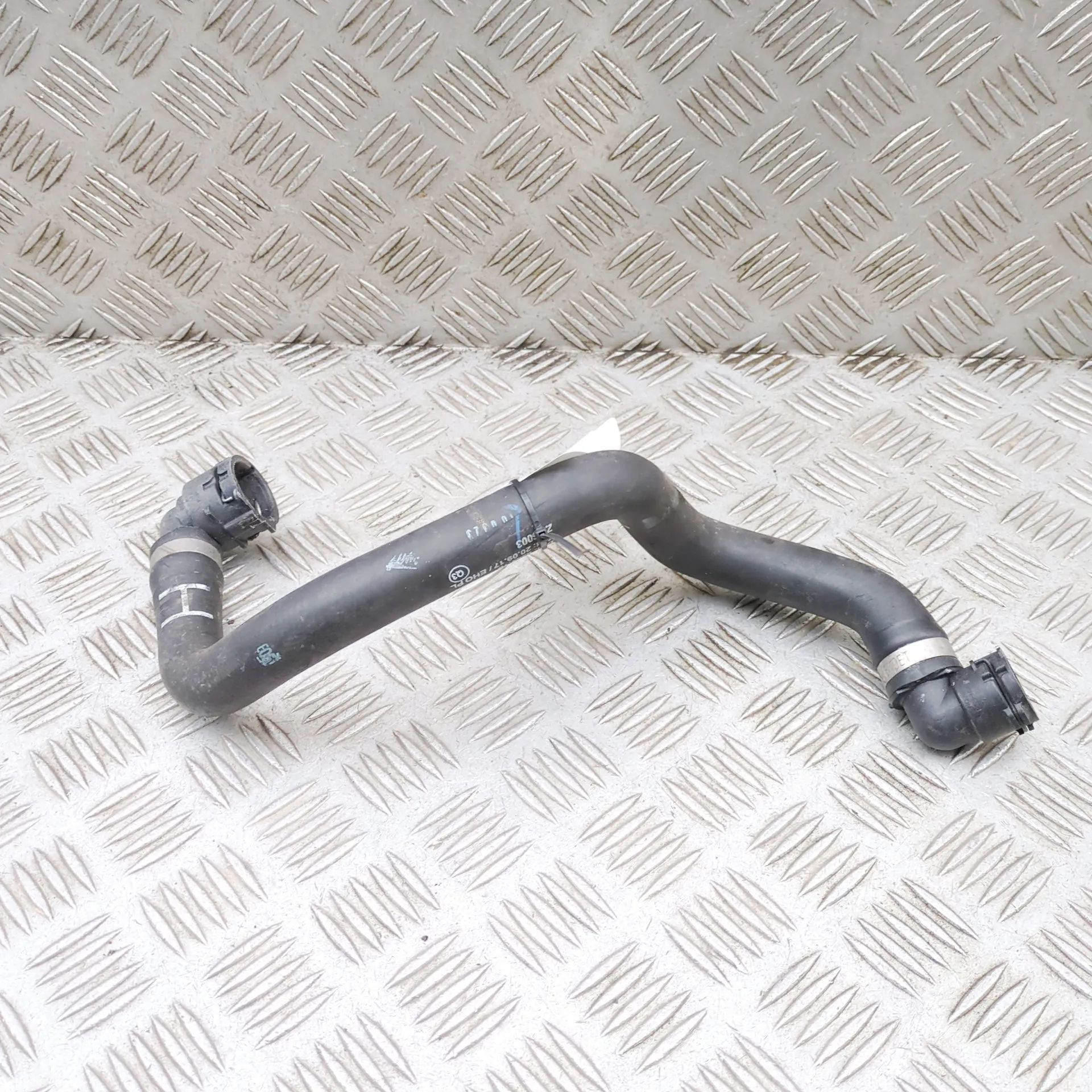 Mercedes-Benz CLA (C118) Шланг системы охлаждения Coolant hose — MERCEDES-BENZ CLA COUPE (C118) (...