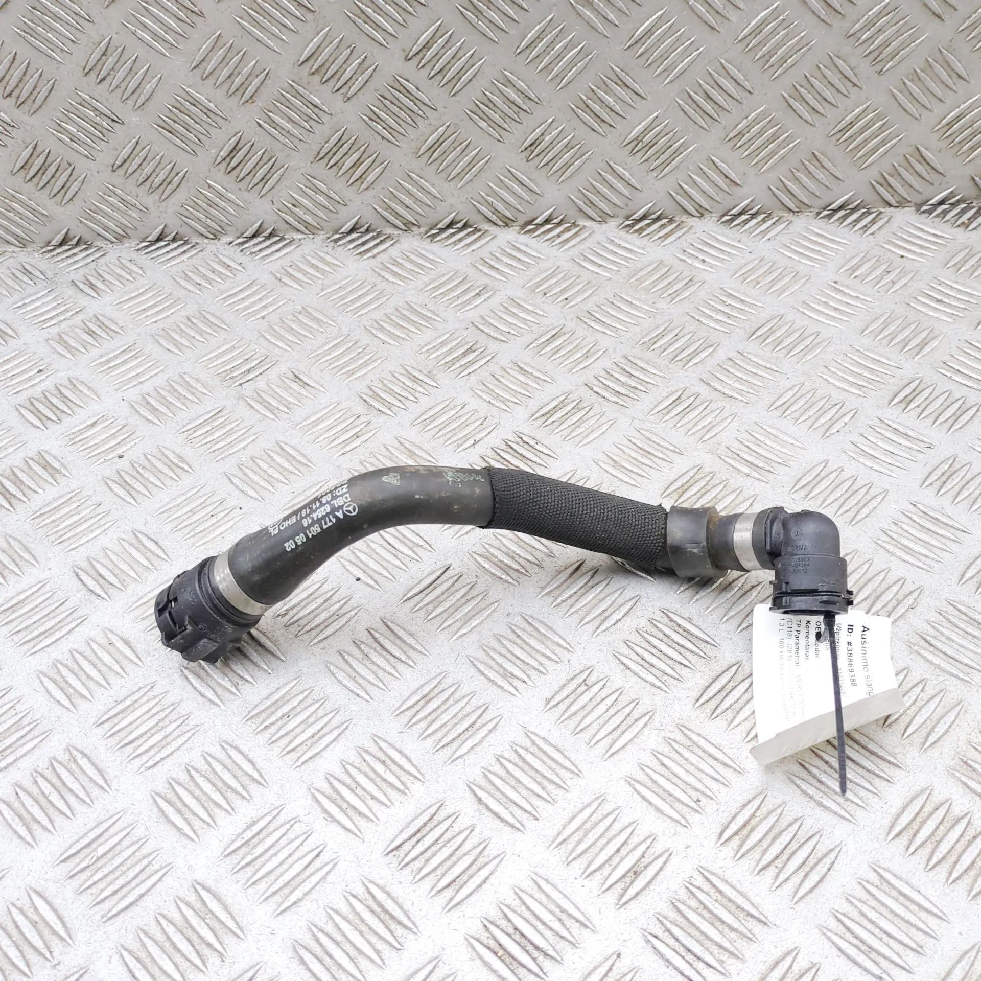 Mercedes-Benz CLA (C118) Шланг системы охлаждения Coolant hose — MERCEDES-BENZ CLA COUPE (C118) (...