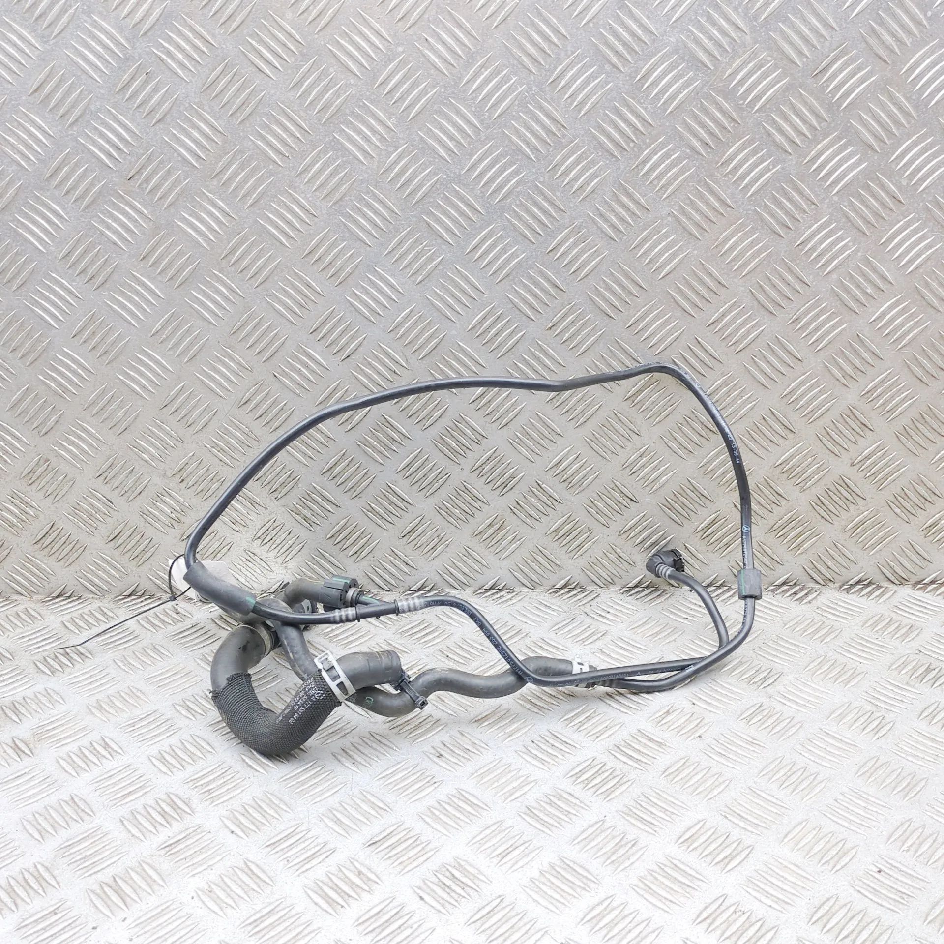 Mercedes-Benz CLA (C118) Шланг системы охлаждения Coolant hose — MERCEDES-BENZ CLA COUPE (C118) (...