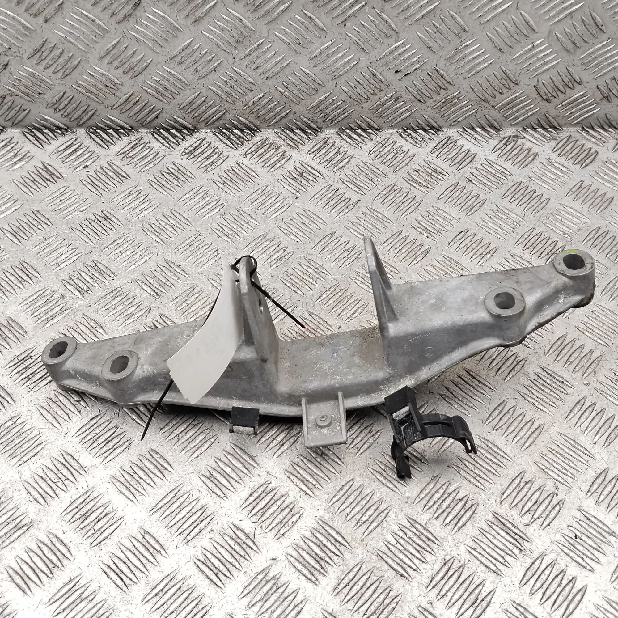 Porsche Boxster (986) Engine Rear Bracket Engine Rear Bracket — PORSCHE BOXSTER (986) (19...