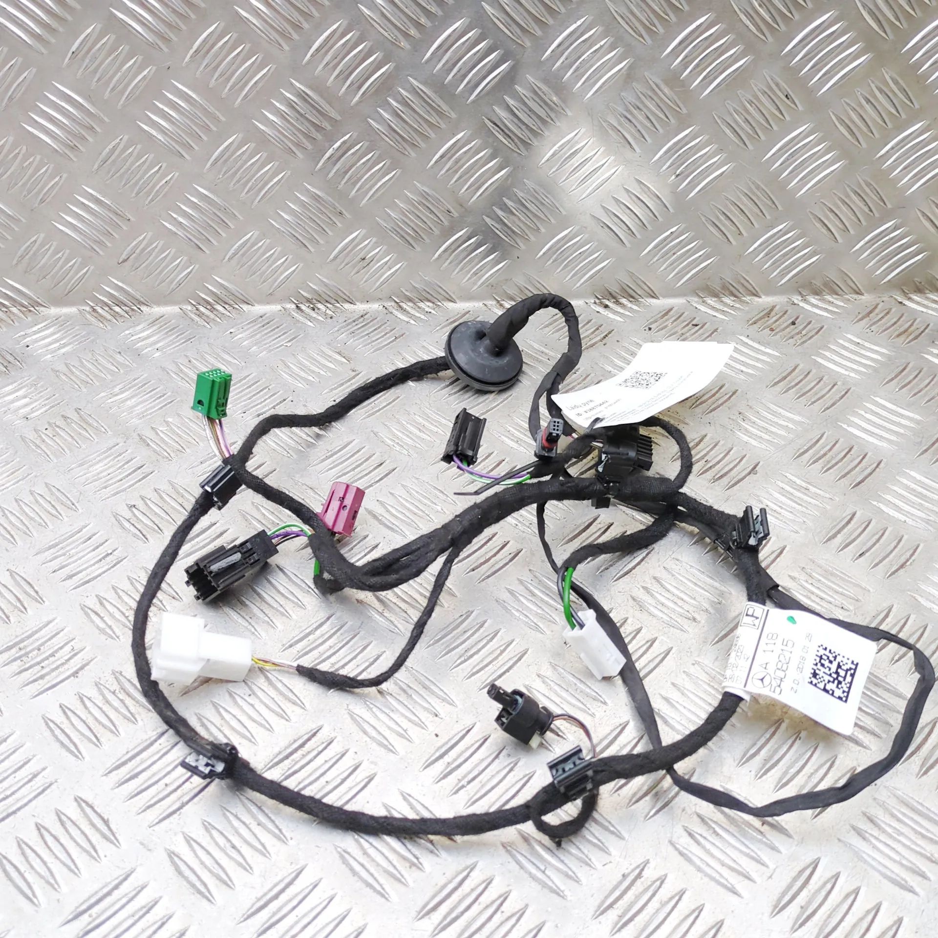 Mercedes-Benz CLA (C118) Door wiring — front left Door wiring — front left — MERCEDES-BENZ CLA CO...