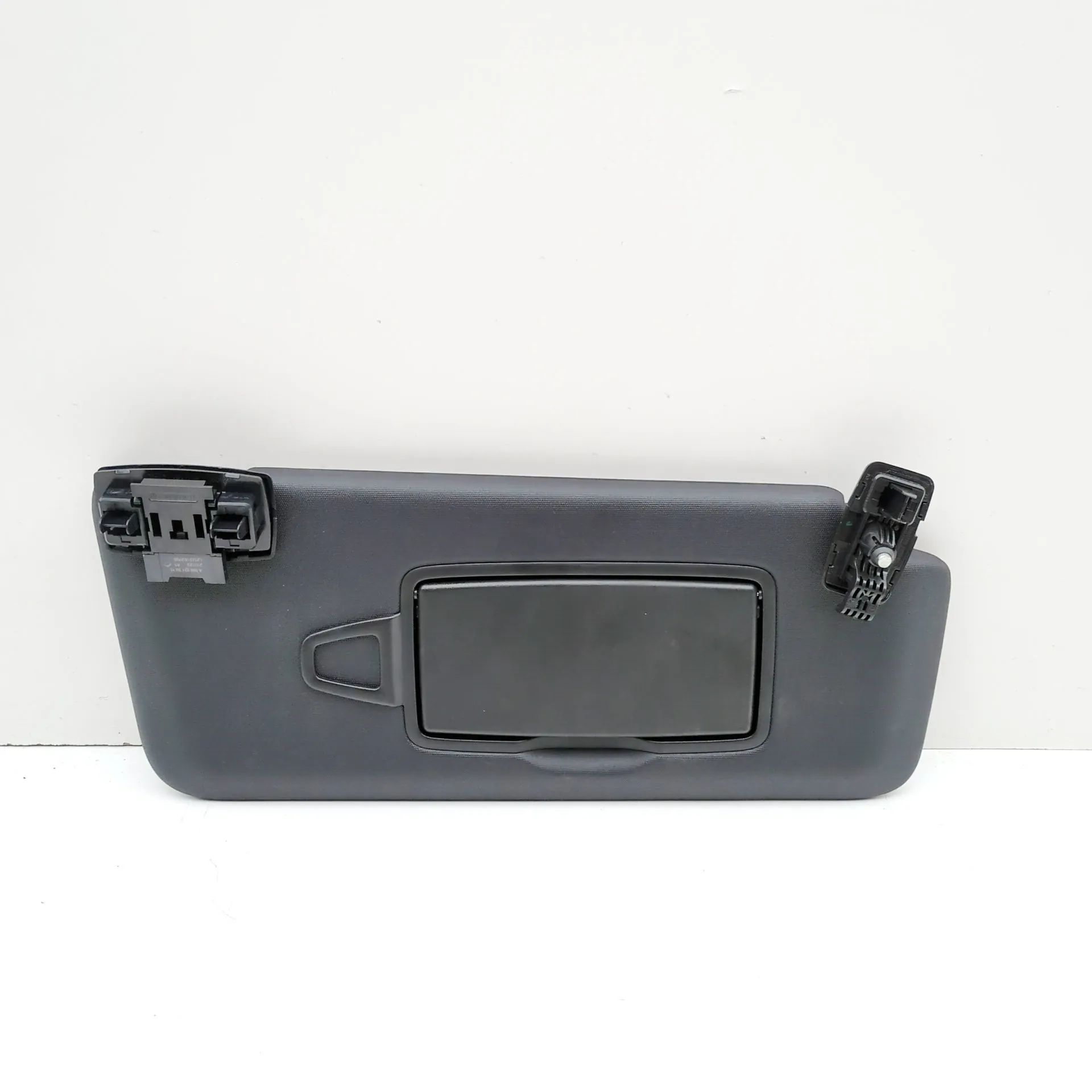 Mercedes-Benz CLA (C118) Sun visor — right Sun visor — right — MERCEDES-BENZ CLA COUPE (C1...