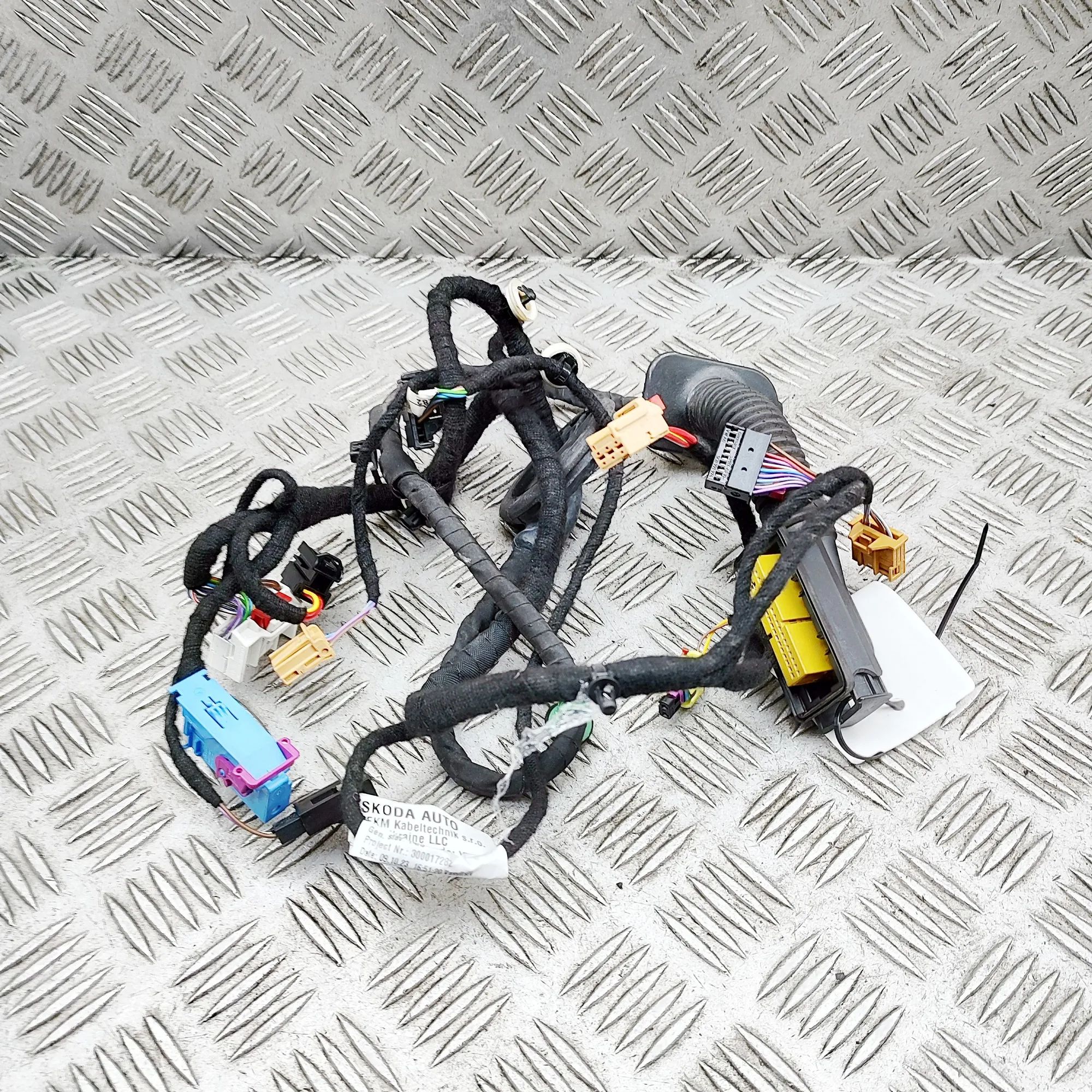 Skoda Octavia Door wiring — front right Door wiring — front right — SKODA OCTAVIA IV CO...