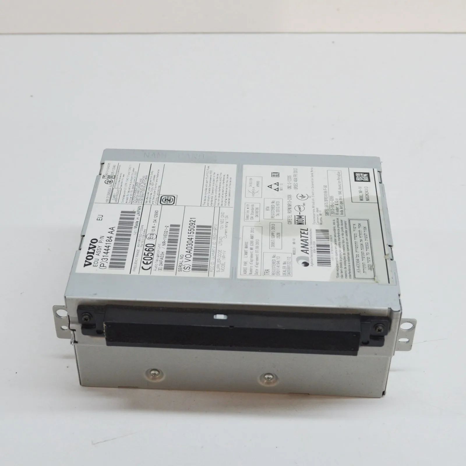 Volvo V60 Radio / CD / navigation head unit Radio / CD / navigation head unit — VOLVO V60 (...