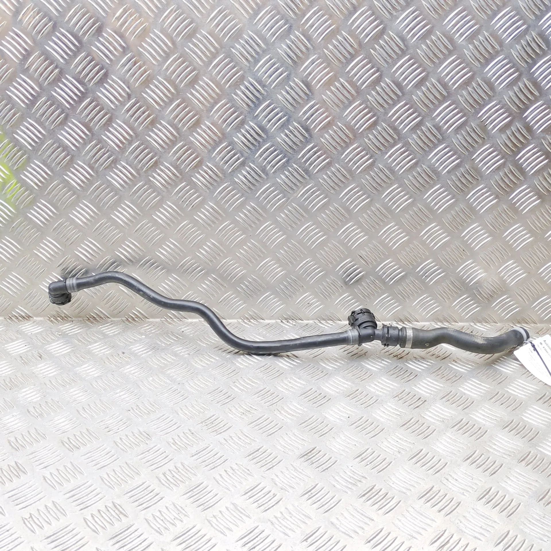 Mercedes-Benz CLA (C118) Шланг системы охлаждения Coolant hose — MERCEDES-BENZ CLA COUPE (C118) (...