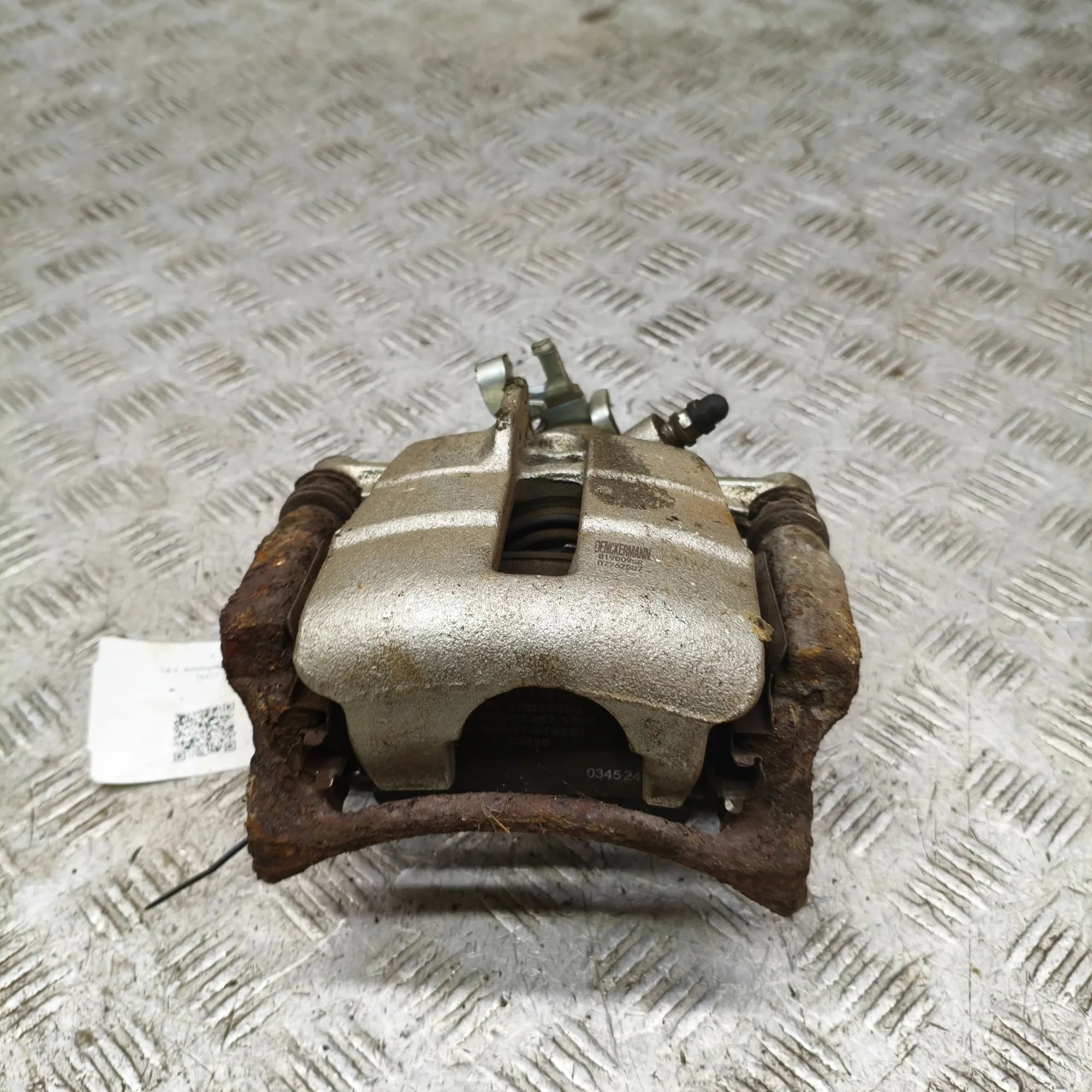 Volkswagen Transporter (T5, Caravelle, Multivan) Brake caliper — rear right Brake caliper — rear right — VW TRANSPORTER / M...