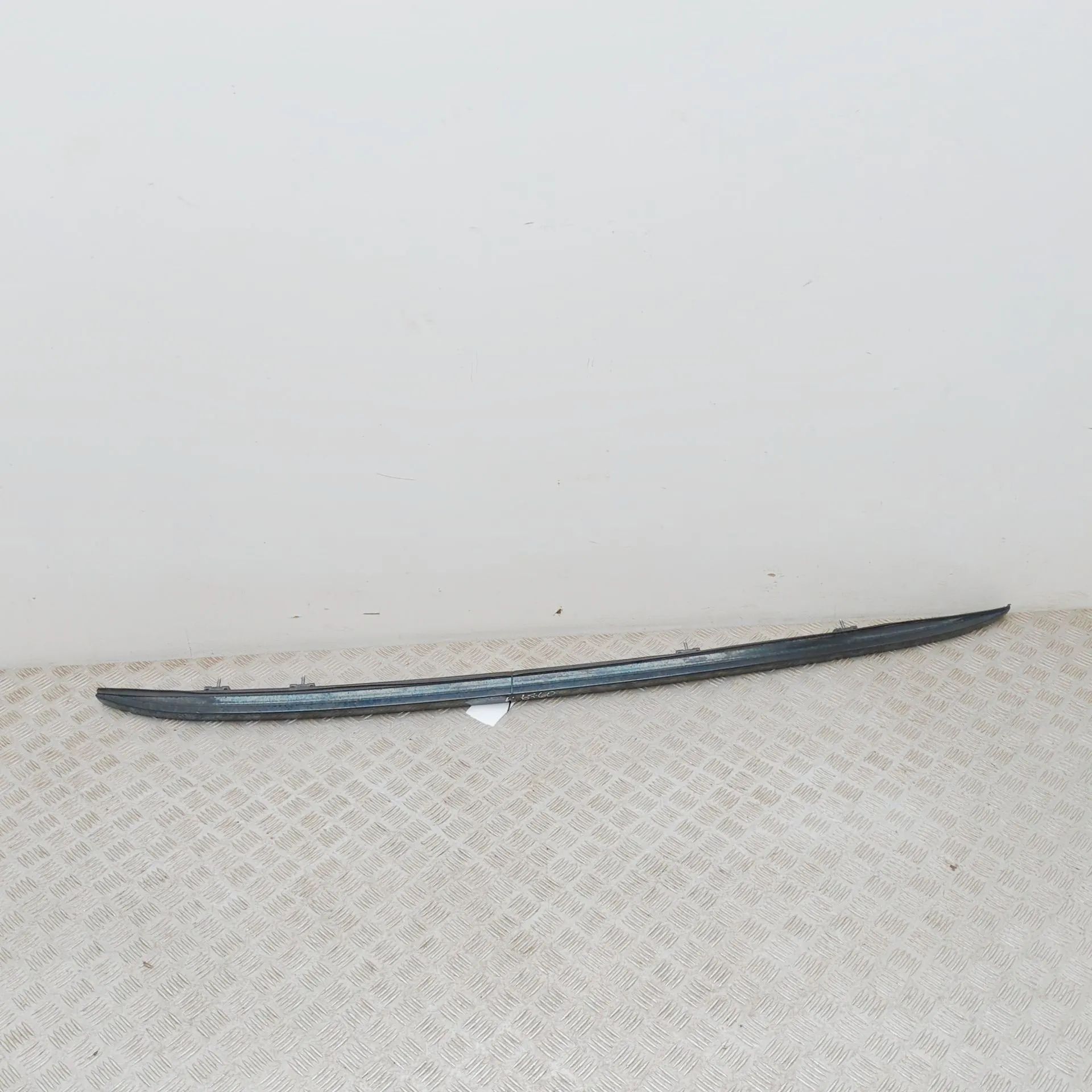 Mercedes-Benz GLA (X156) Left Side Roof Rail Left Side Roof Rail — MERCEDES-BENZ GLA (X156) ...