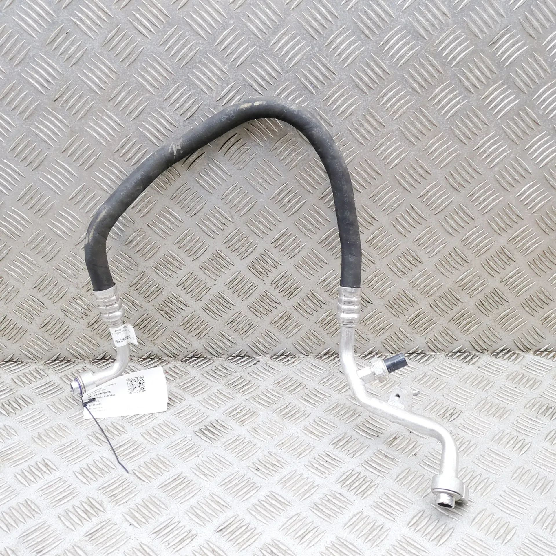Mercedes-Benz CLA (C118) A/C Air Con Hose Pipe A/C Air Con Hose Pipe — MERCEDES-BENZ CLA COUPE...